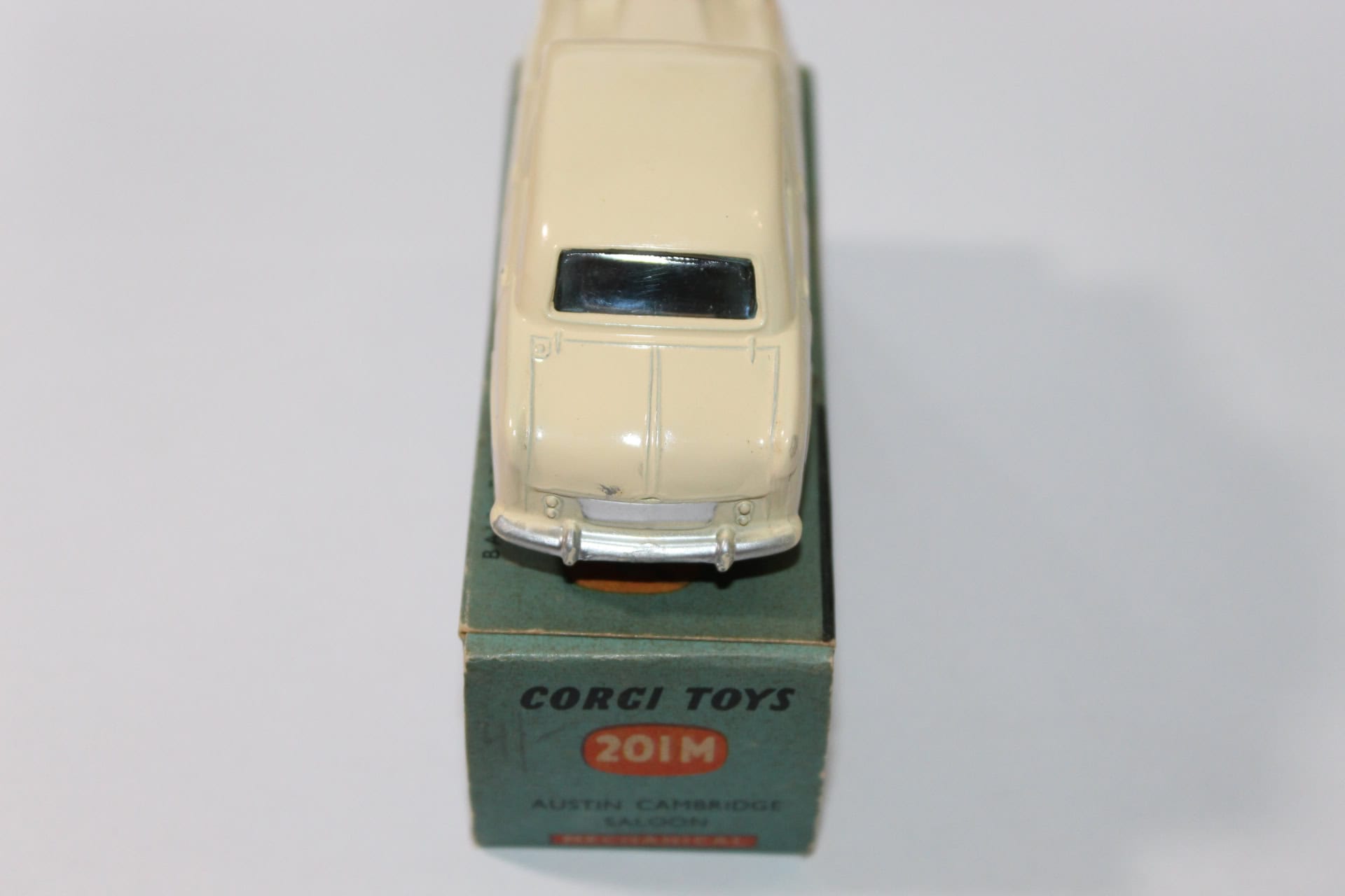 Vintage Dinky Toys 471 Austin Nestle's Van model for collectors.