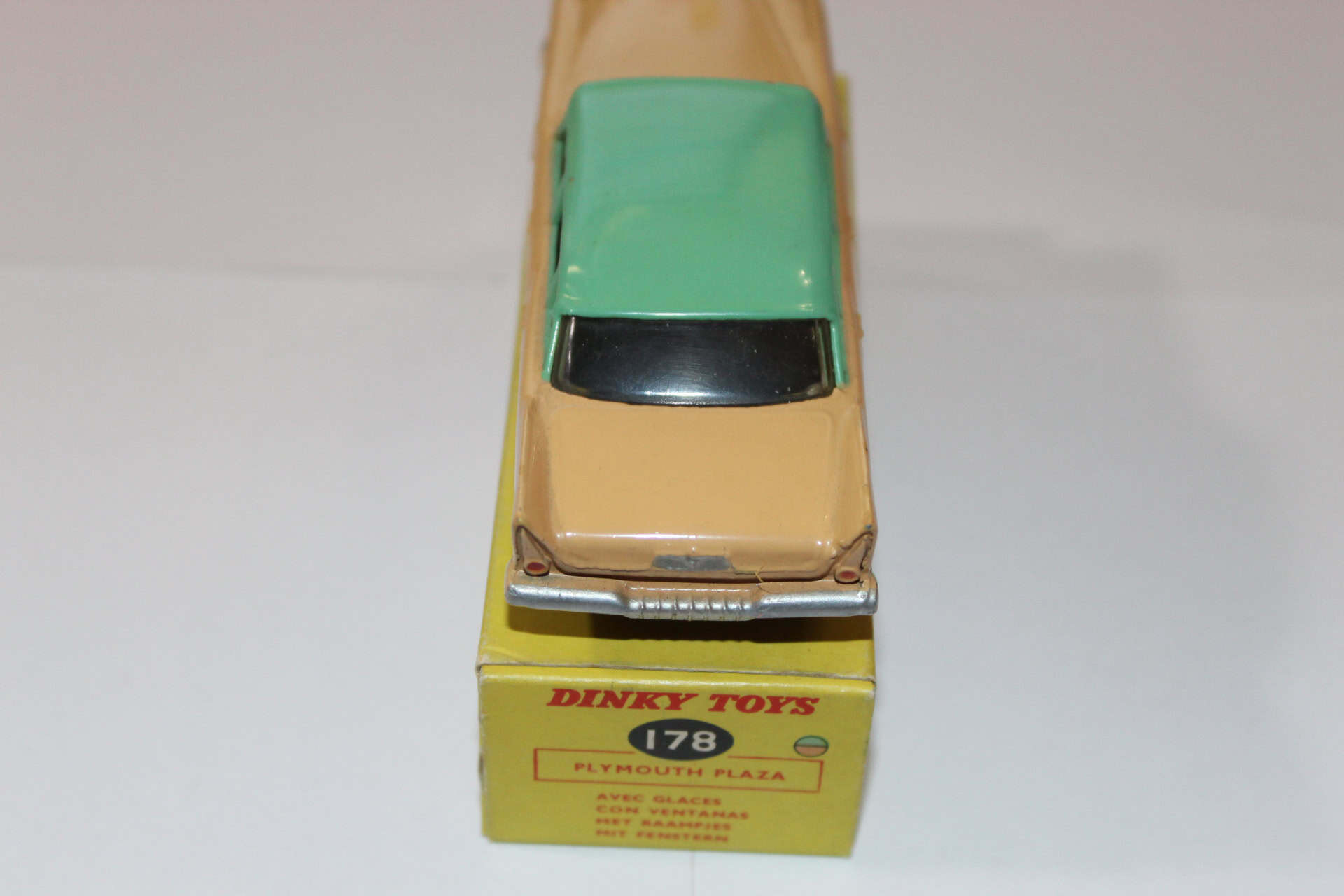 Dinky Toys 178 Plymouth Plaza diecast model car, vintage toy collectible, Plymouth car replica.