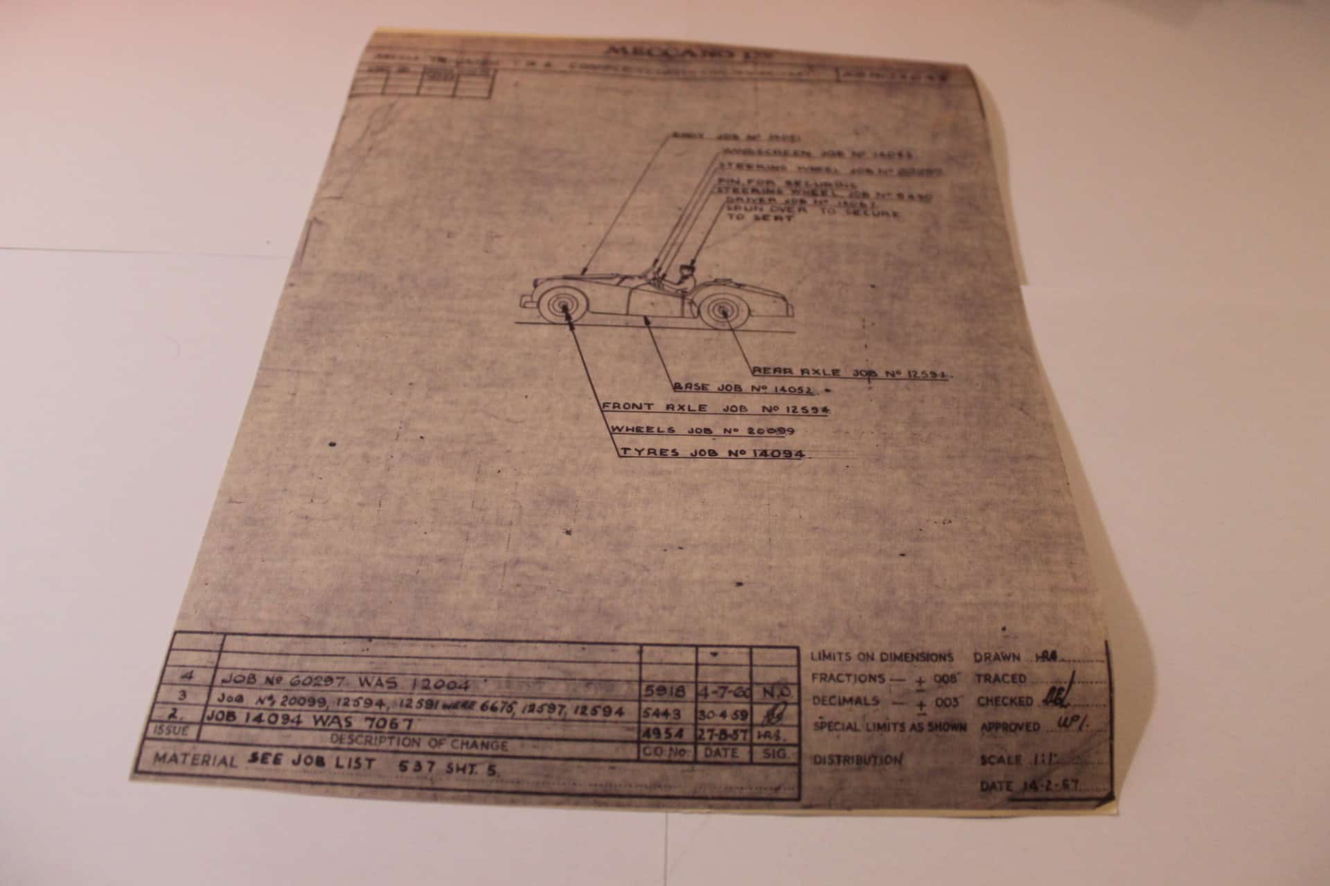 Factory line drawing of Dinky Toys 105 Triumph TR2 model with detailed specifications.