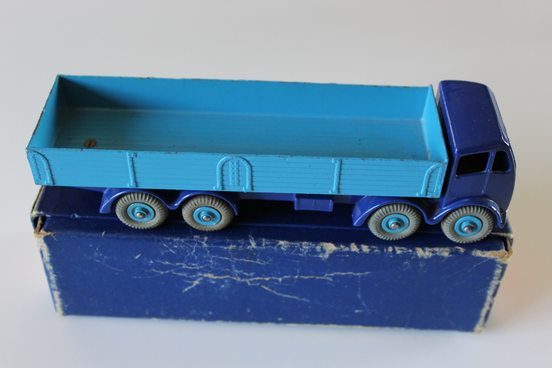 foden wagon 2nd cab dinky toys 501 side