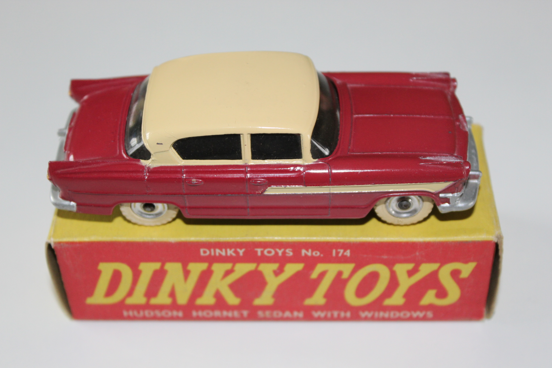 hudson hornet dinky toys 174 side
