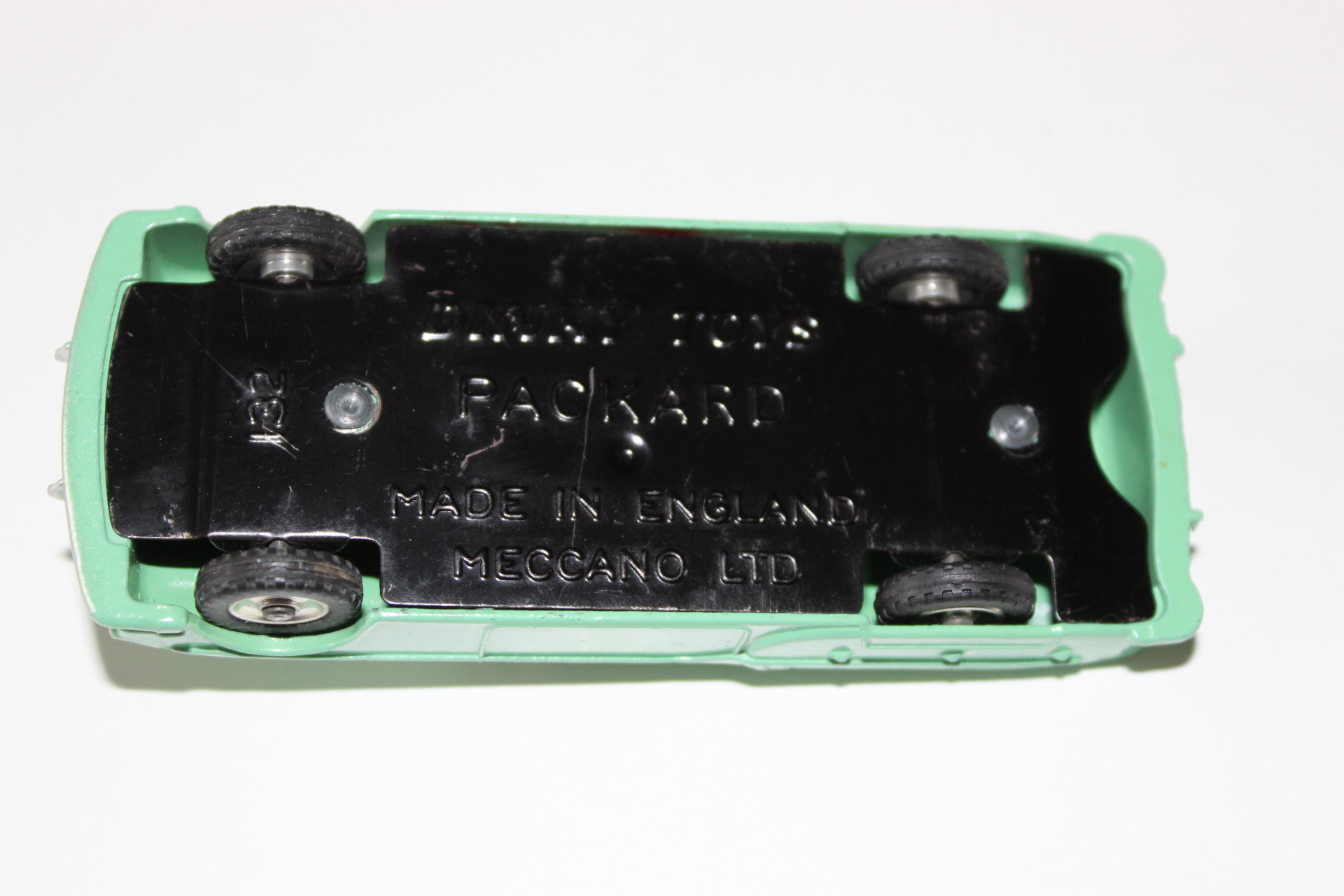 packard convertible dinky toys 132 base