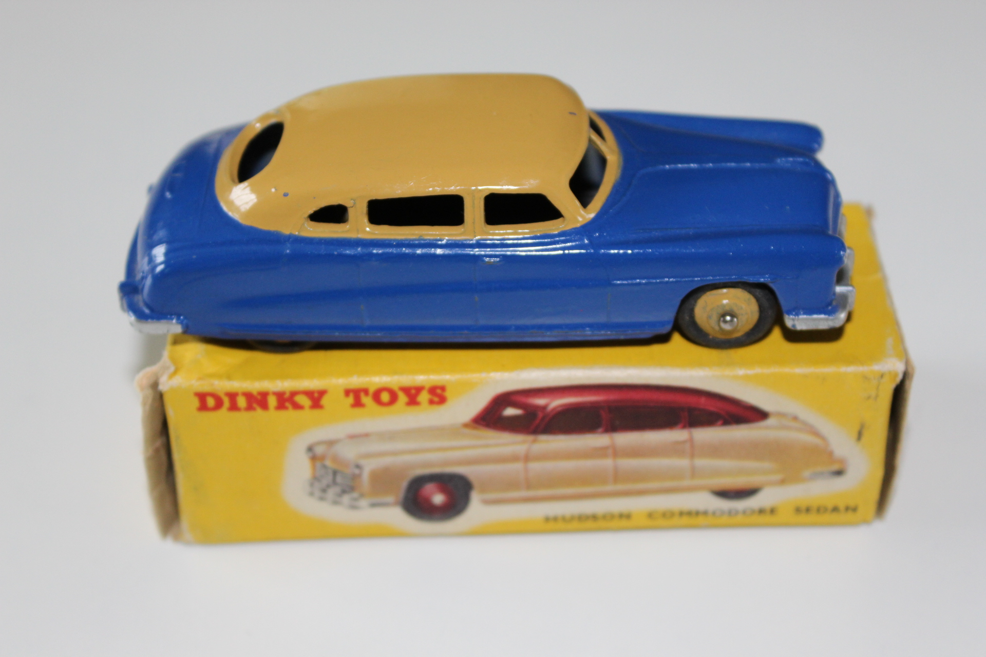 hudson commodore lowline dinky toys 171-139b side