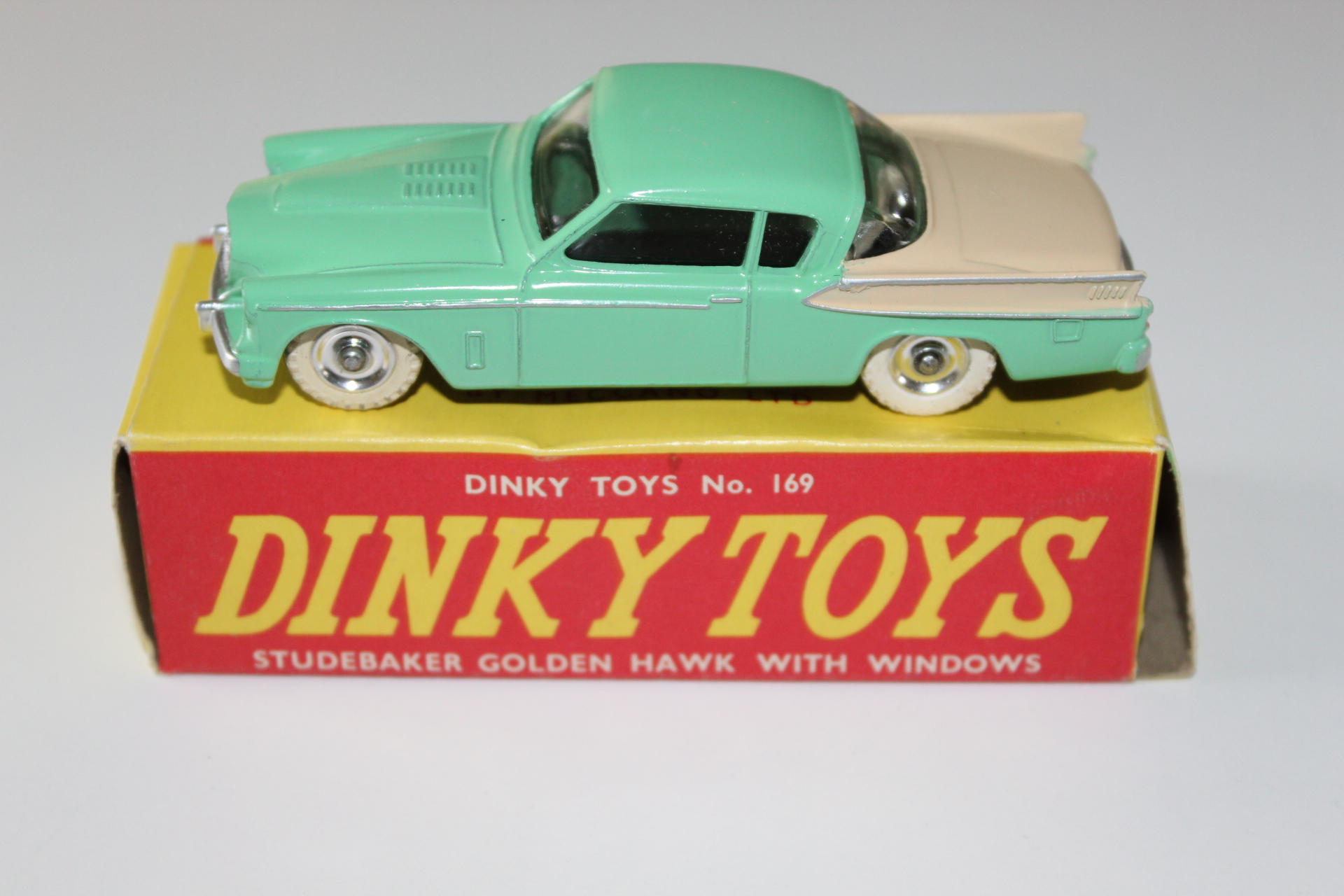 studebaker golden hawk dinky toys 169