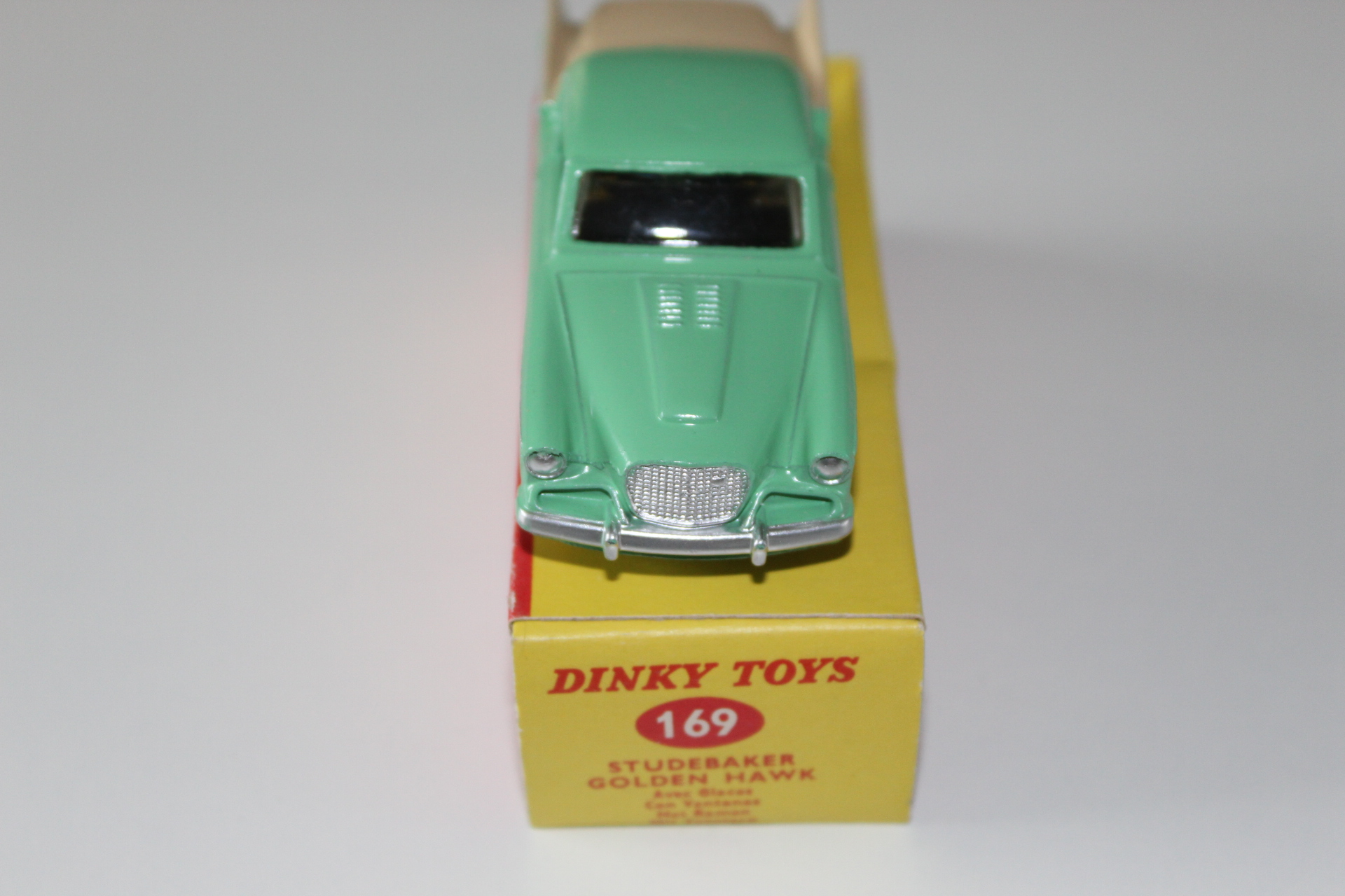 studebaker golden hawk dinky toys 169 front