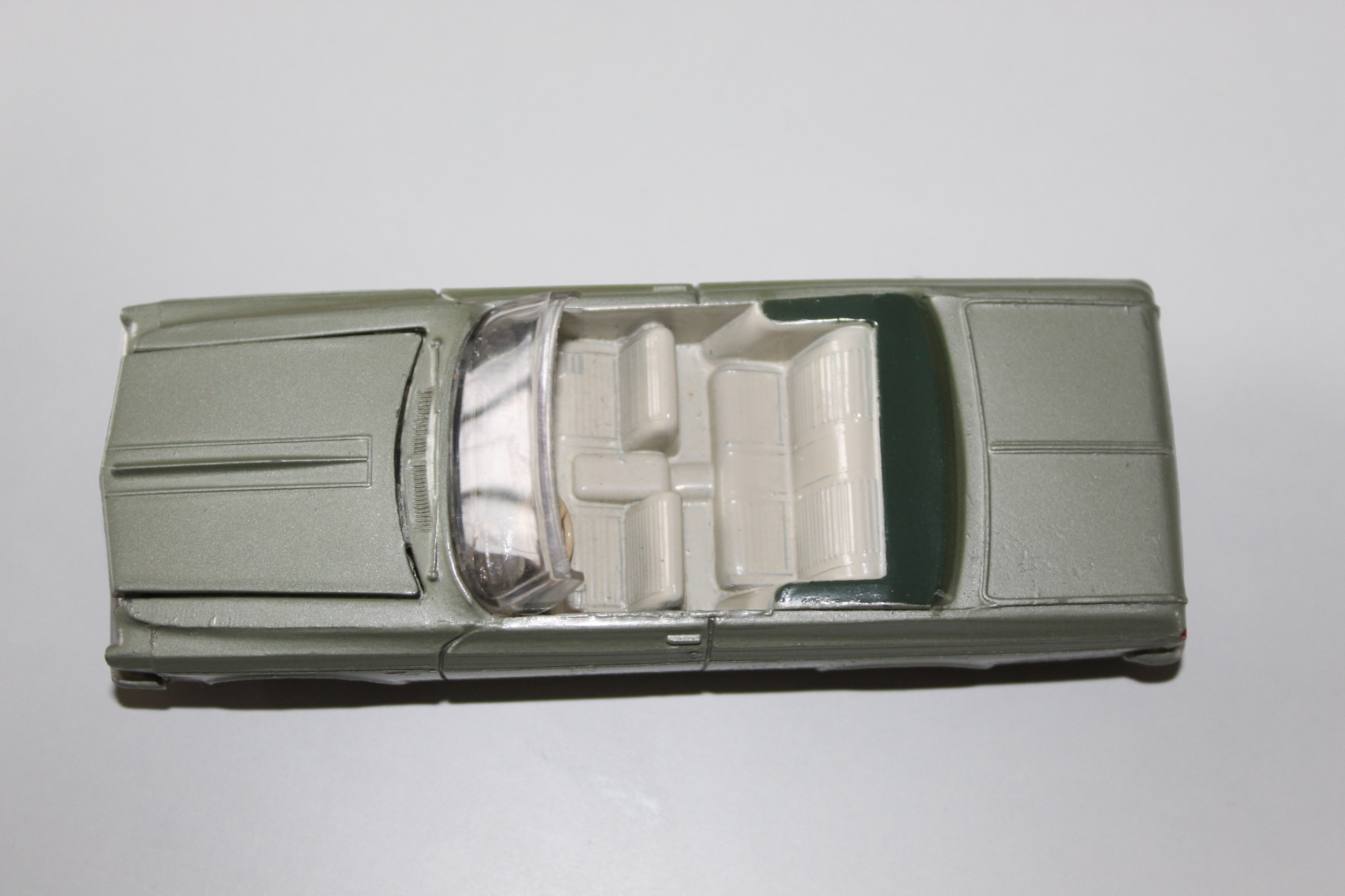 plymouth fury dinky toys 137 top