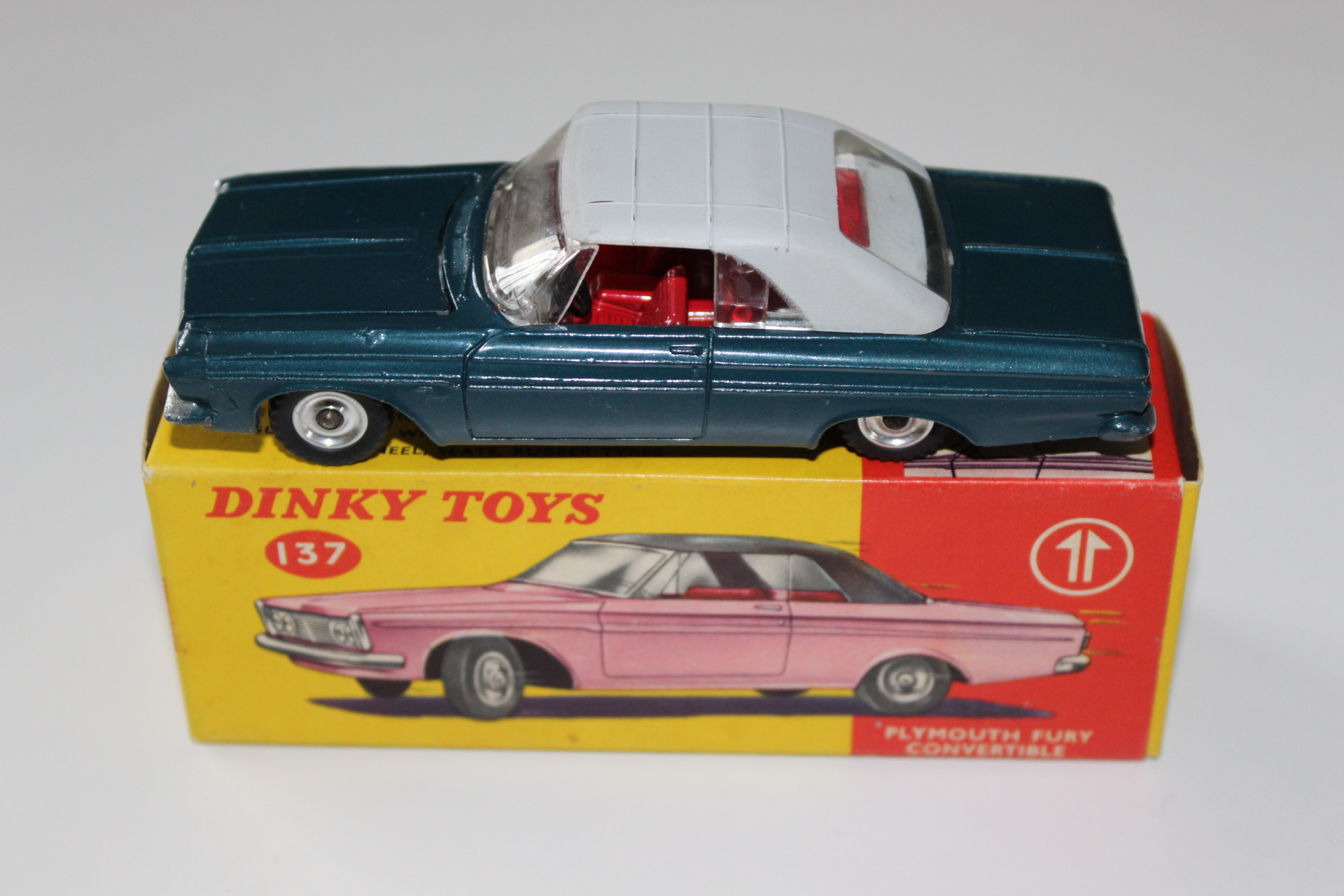 plymouth fury dinky toys 137