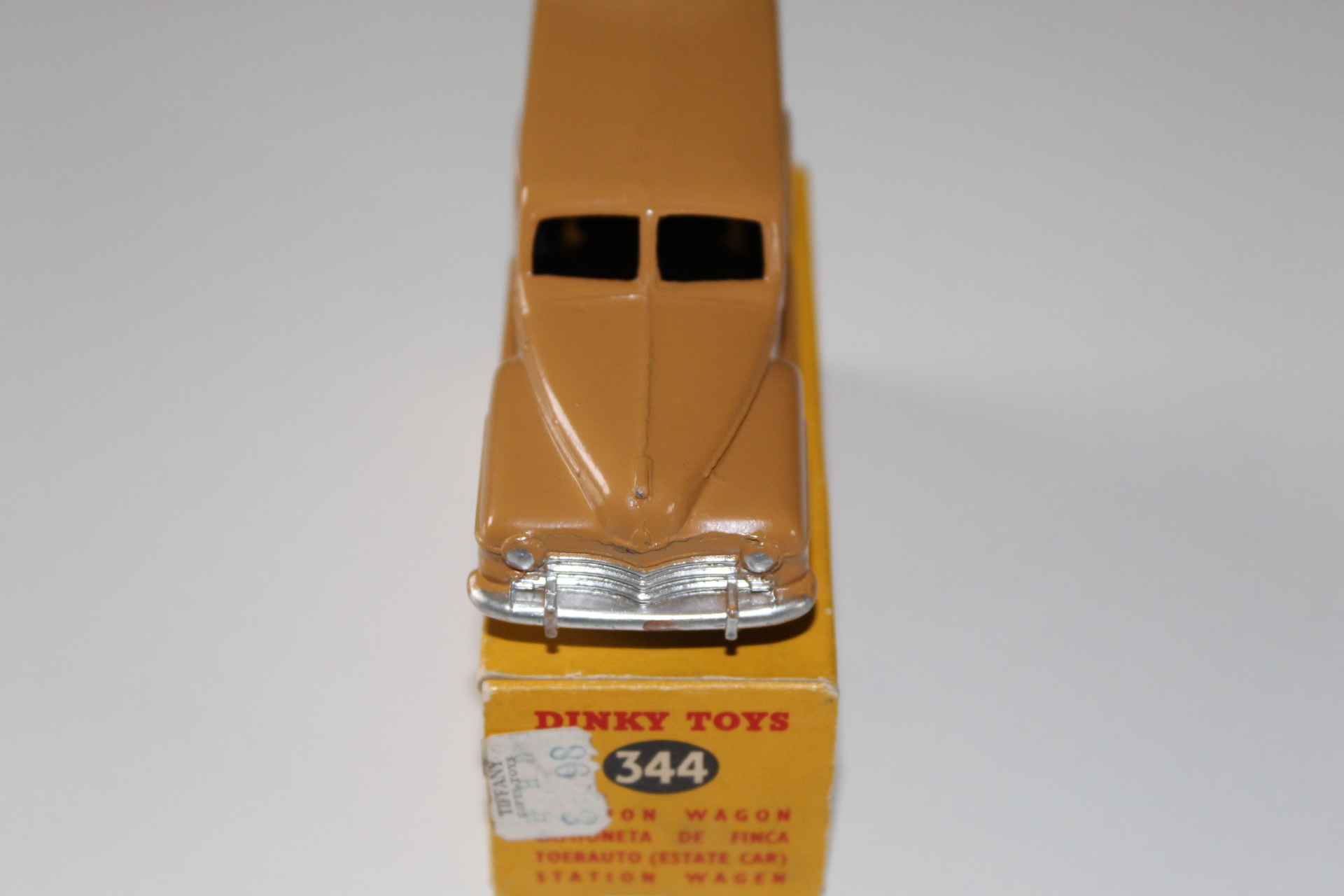 estate car dinky toys 344 front