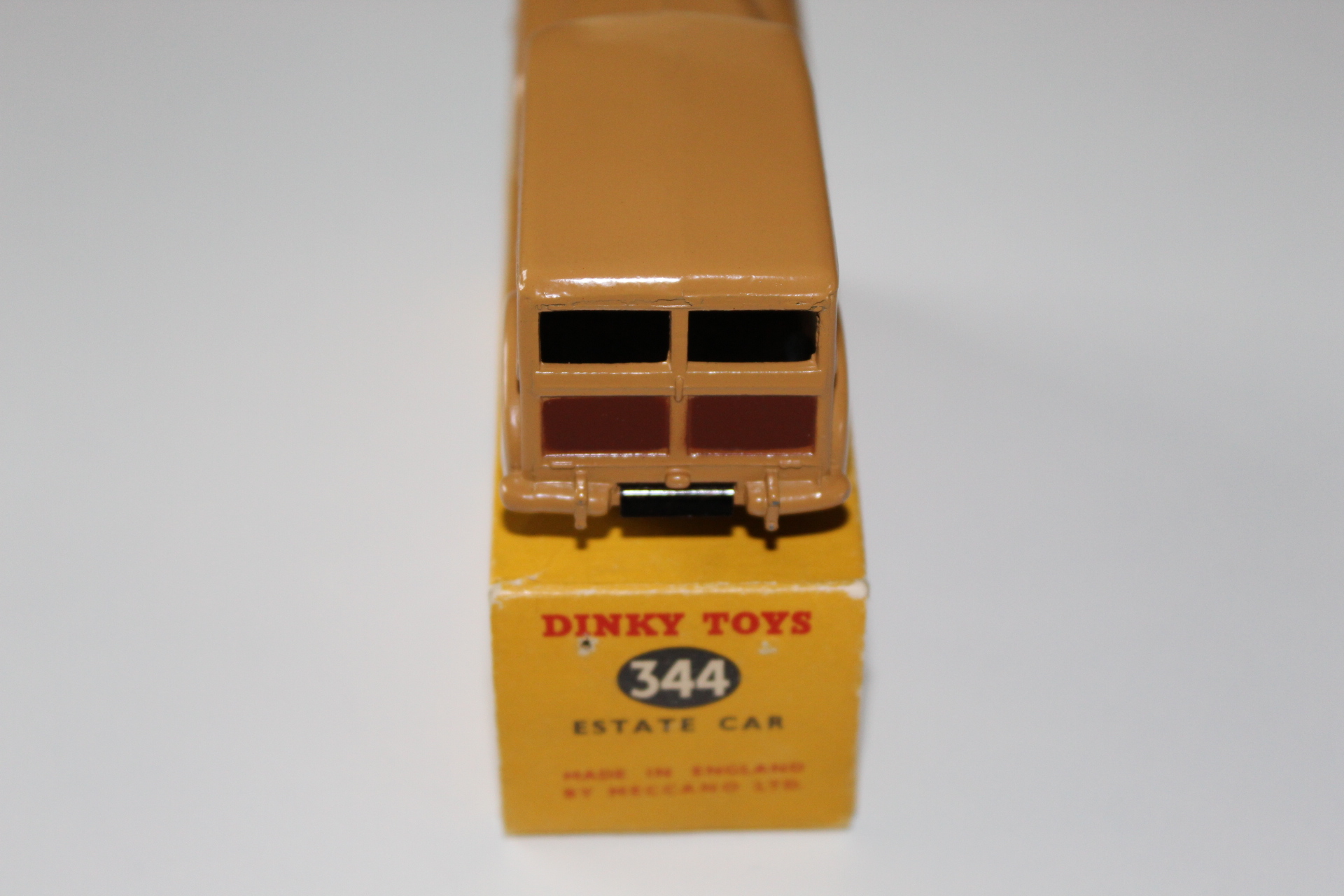 estate car dinky toys 344 back