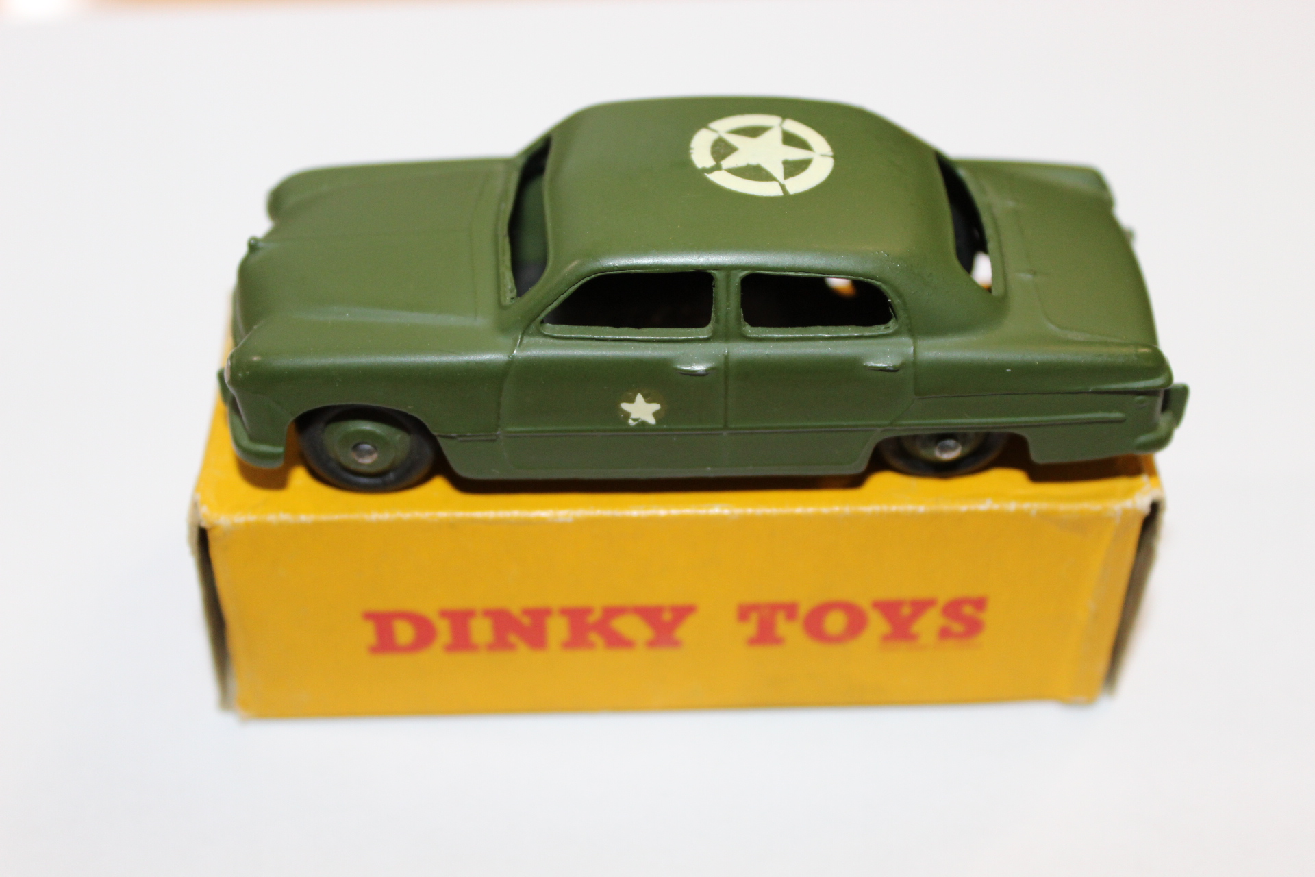 army staff car dinky toys 675