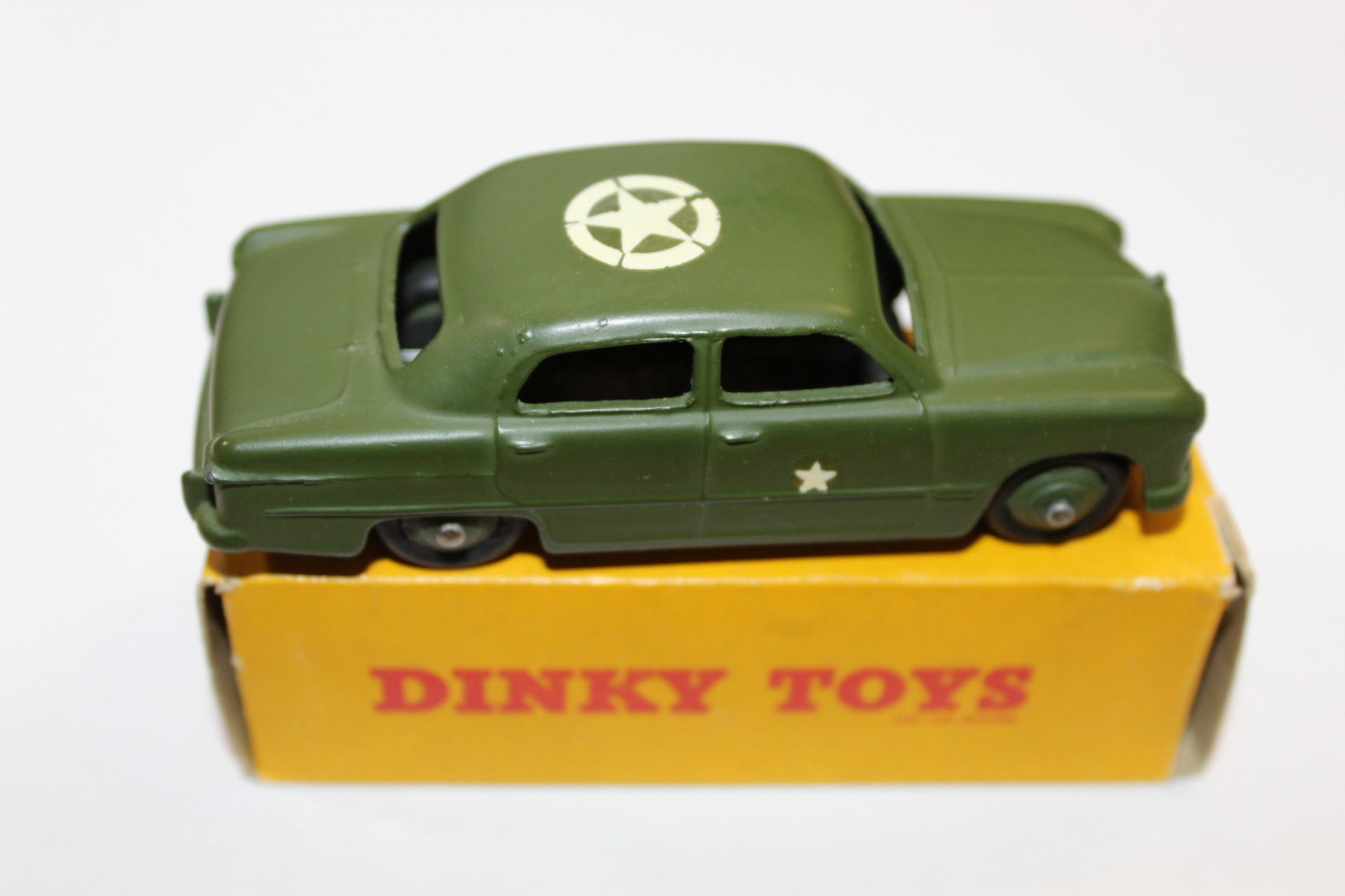 army staff car dinky toys 675 side