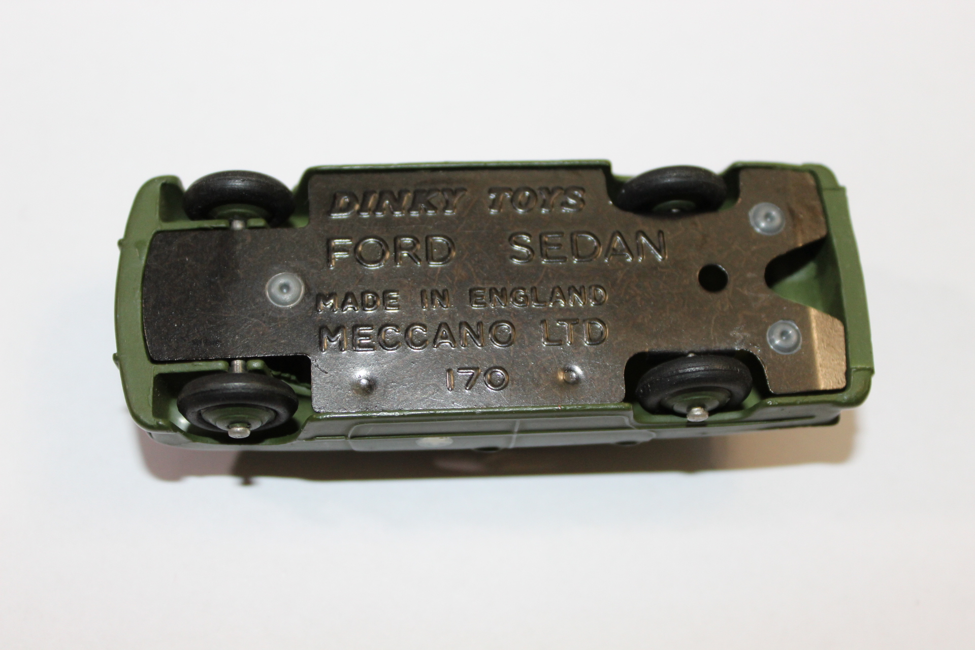 army staff car dinky toys 675 base