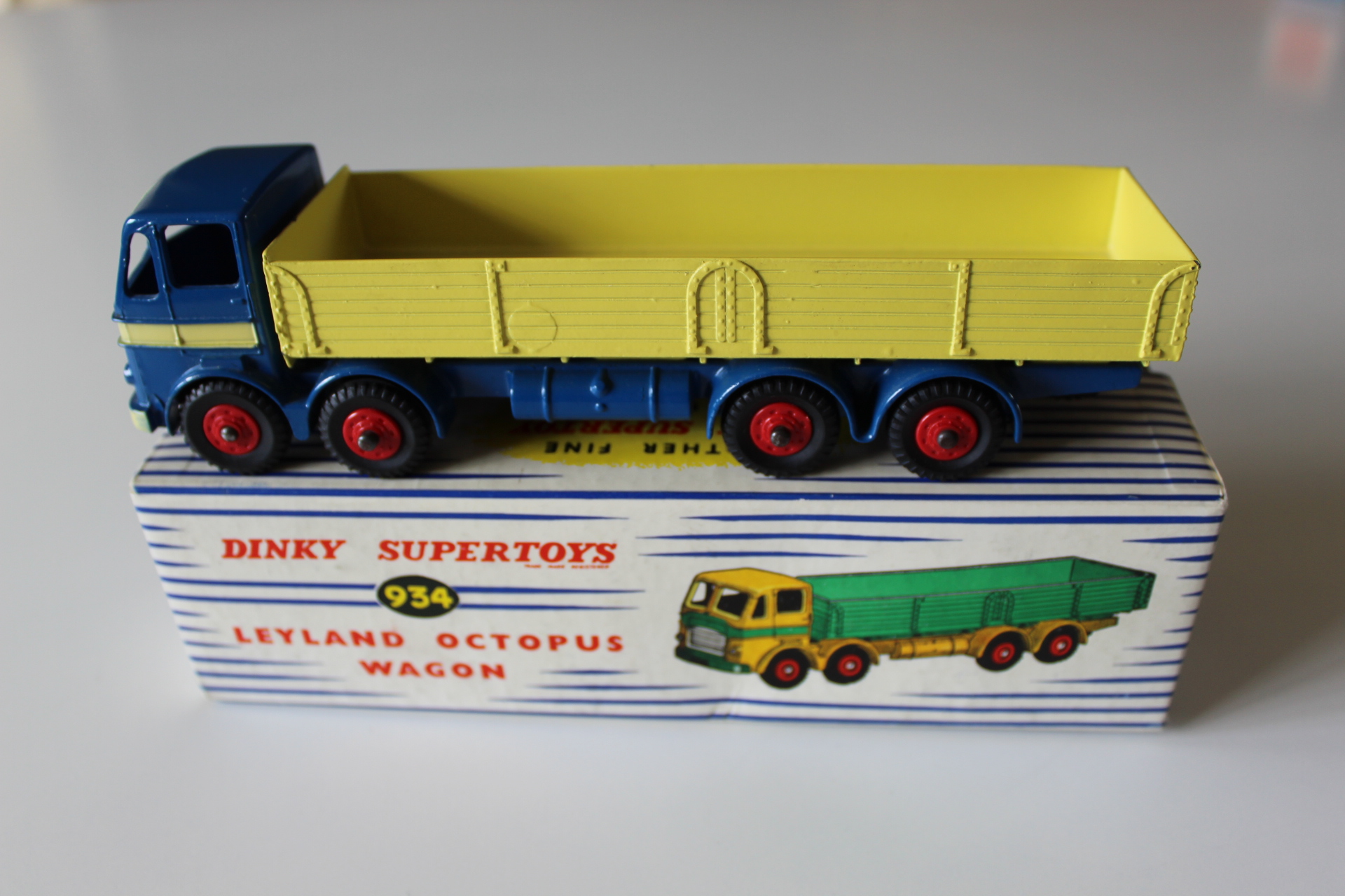 leyland octopus lorry dinky toys 934