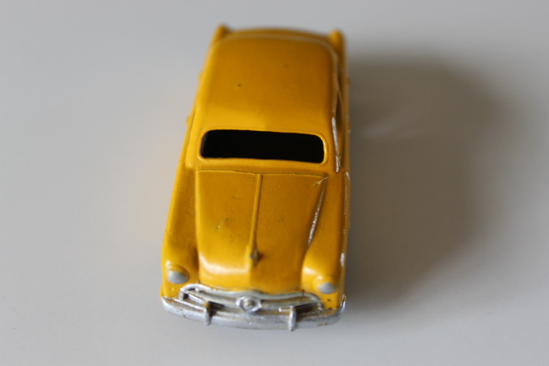 ford forder dinky toys 139a front