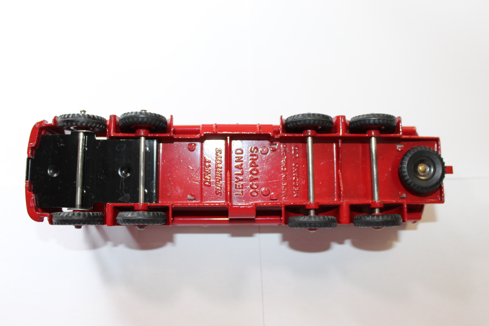 leyland octopus esso tanker dinky toys 943 base