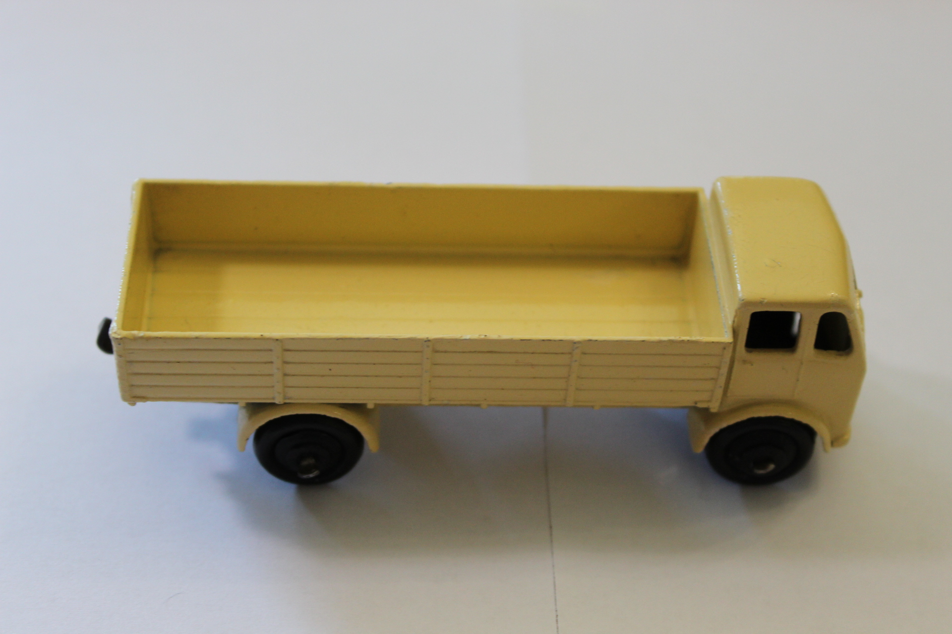 forward control lorry dinky toys 25r side