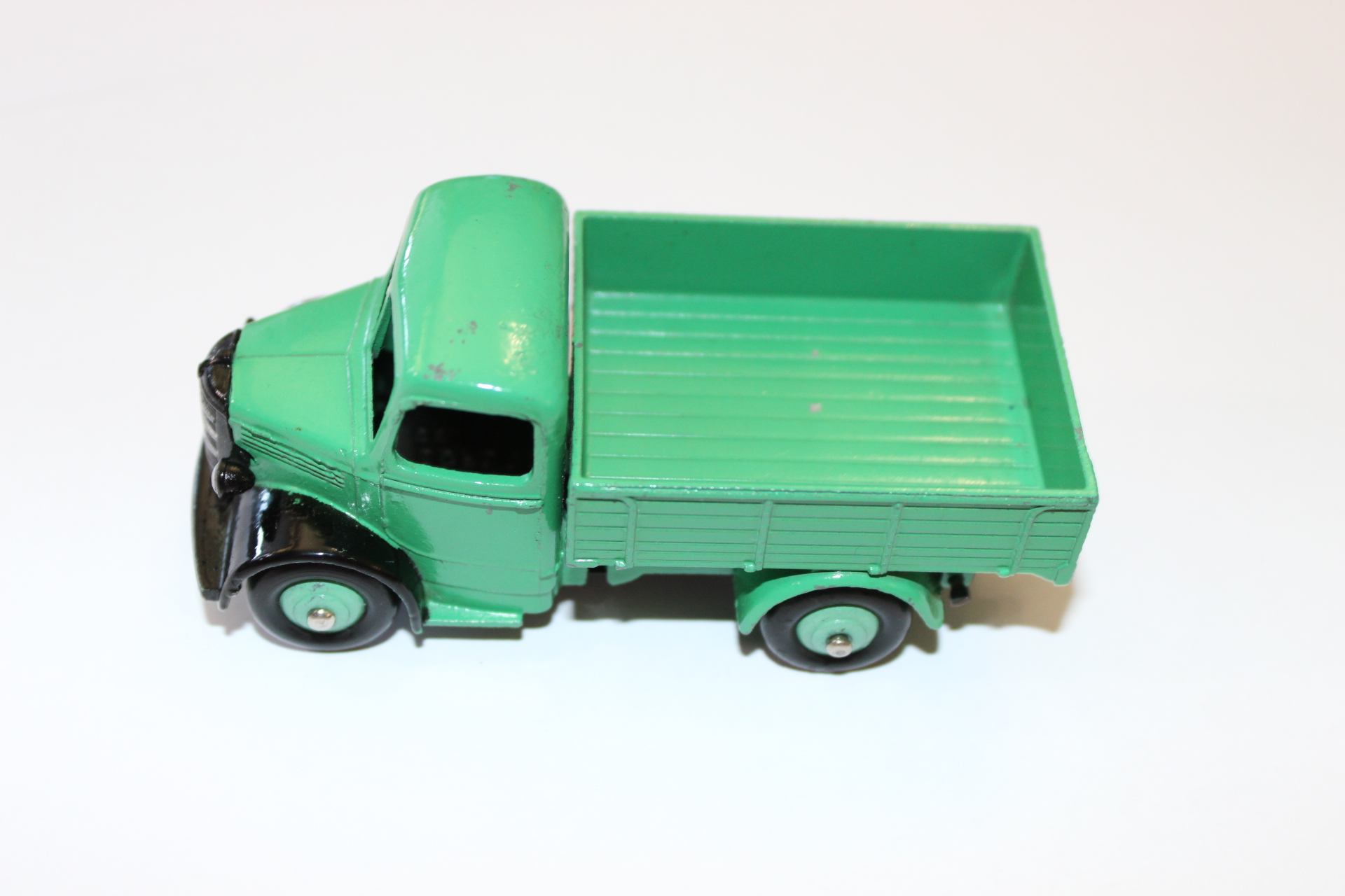 bedford truck dinky toys 25w