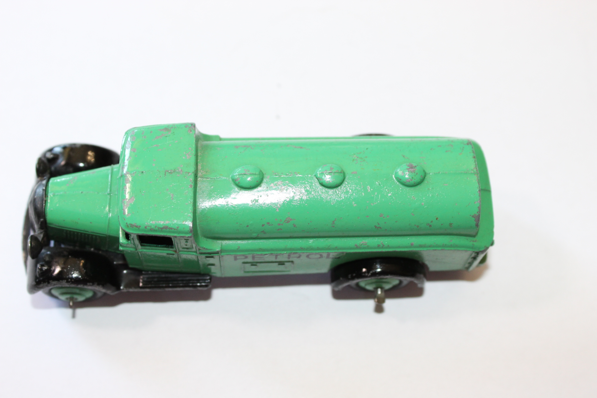 petrol tanker type 4 dinky toys 25d top