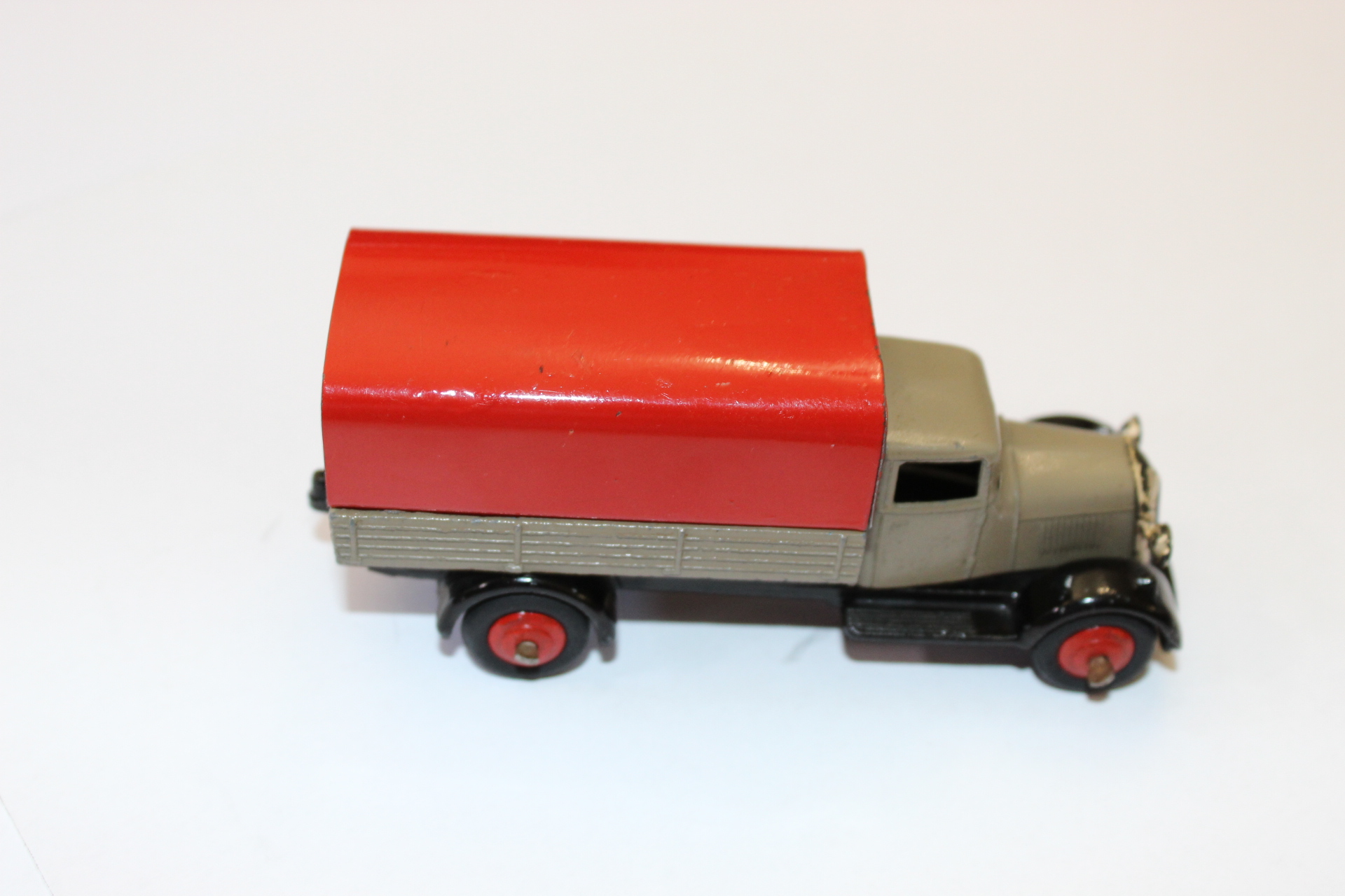 covered wagon type 4 dinky toys 24b side