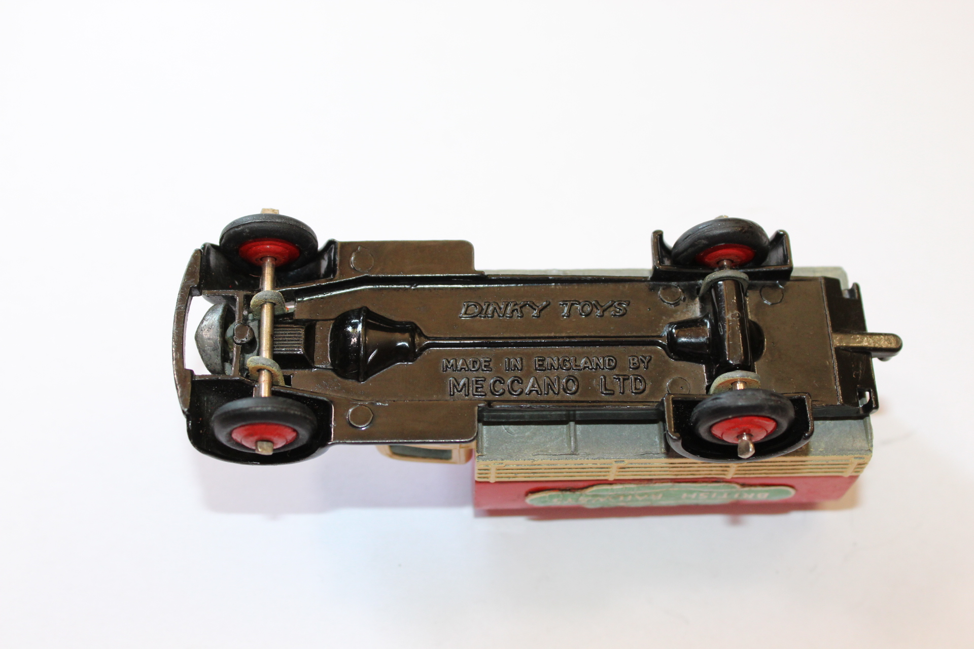covered wagon type 4 dinky toys 24b base
