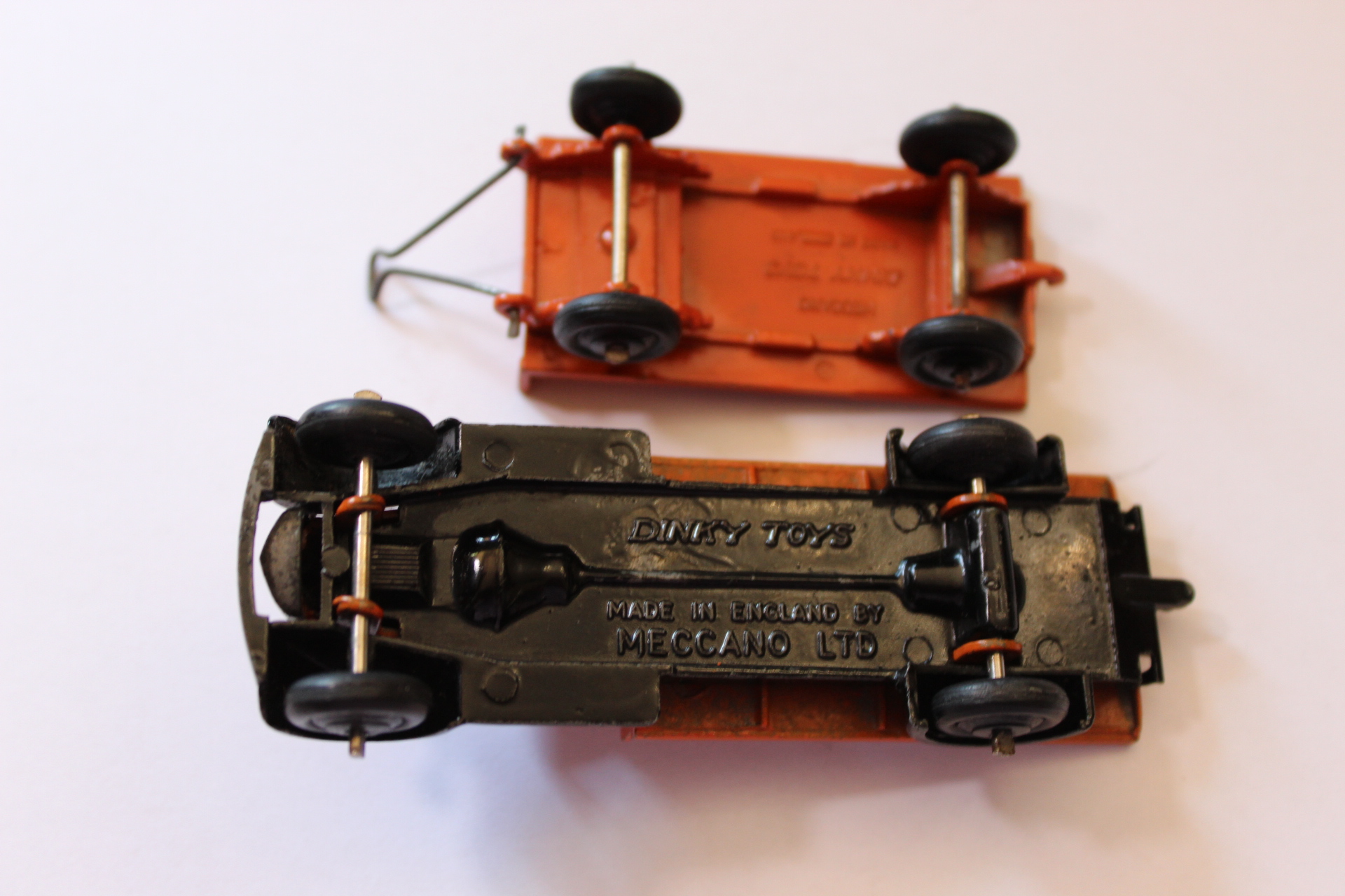 flatbed and trailer type 4 dinky toys 25t base