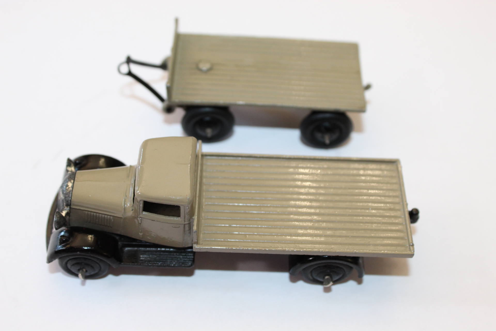 flatbed and trailer type 4 dinky toys 25t
