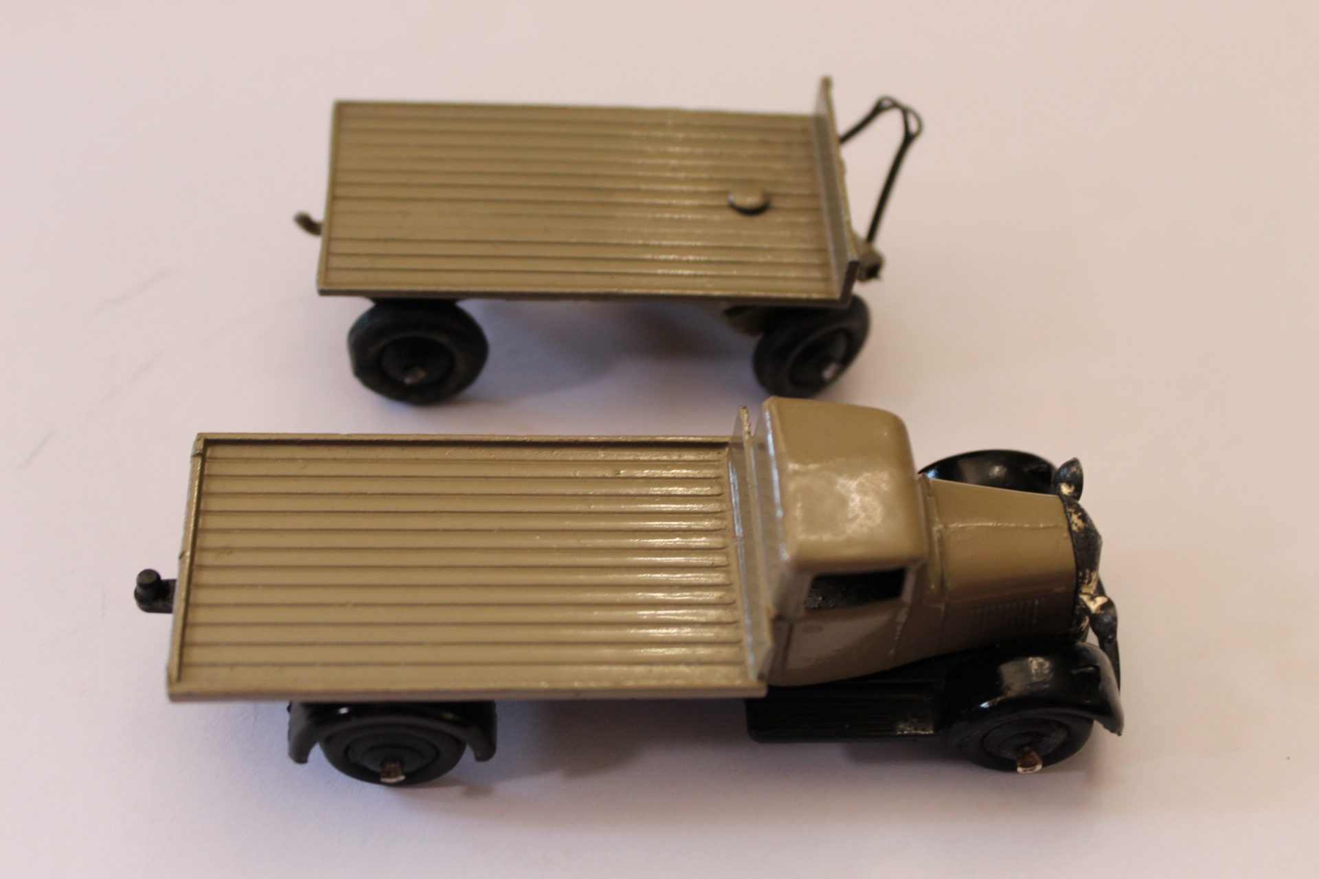flatbed and trailer type 4 dinky toys 25t side