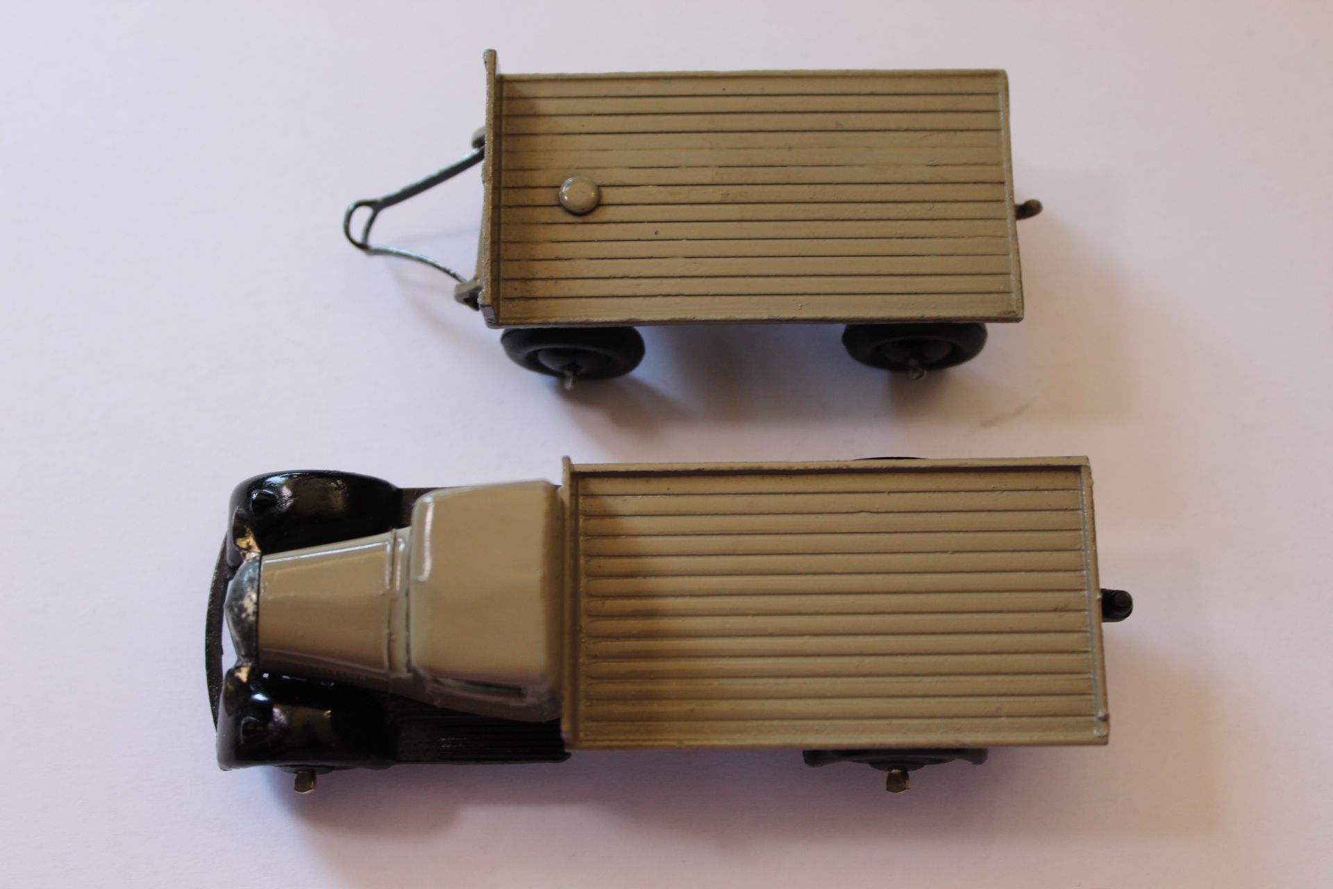 flatbed and trailer type 4 dinky toys 25t top