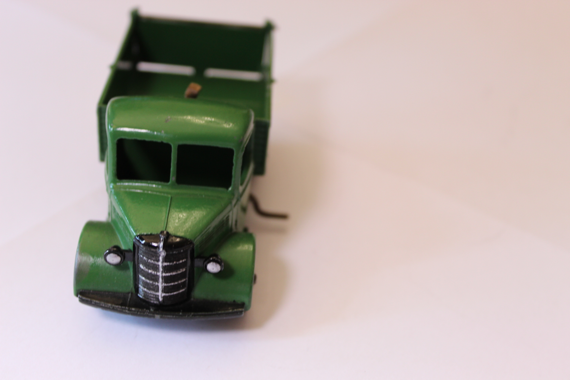 bedford tipper dinky toys 25m front