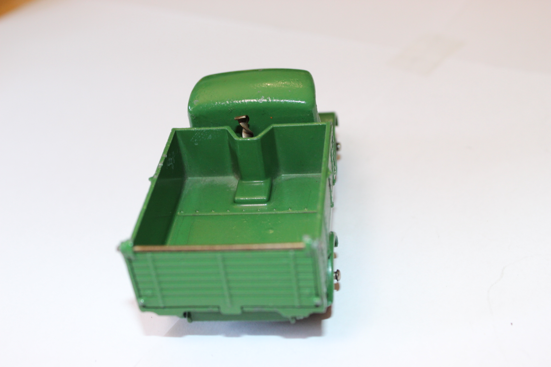 bedford tipper dinky toys 25m back