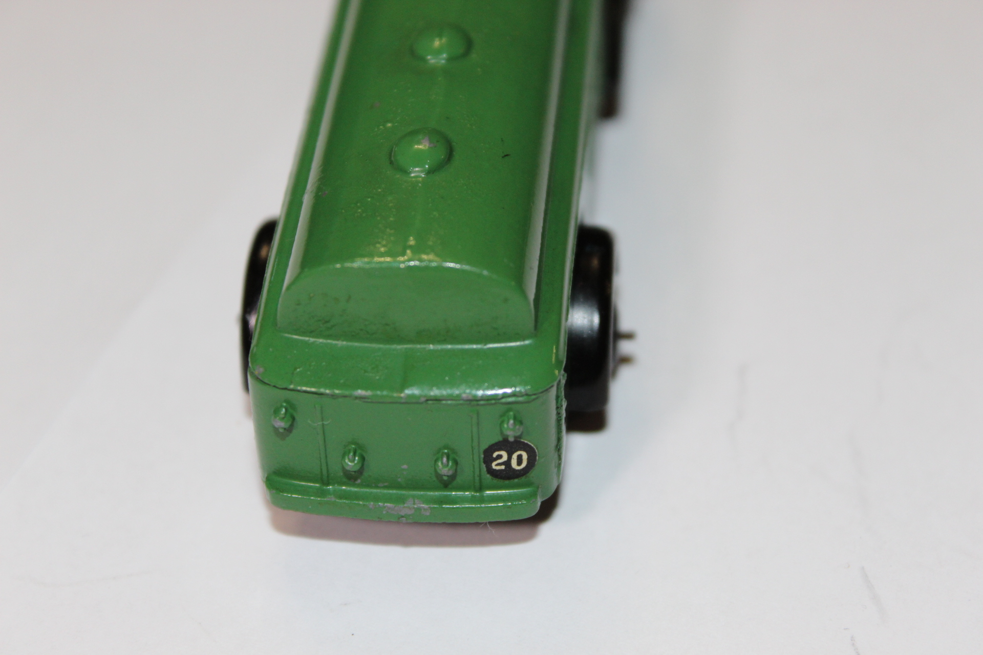 petrol tanker type 4 dinky toys 25d back