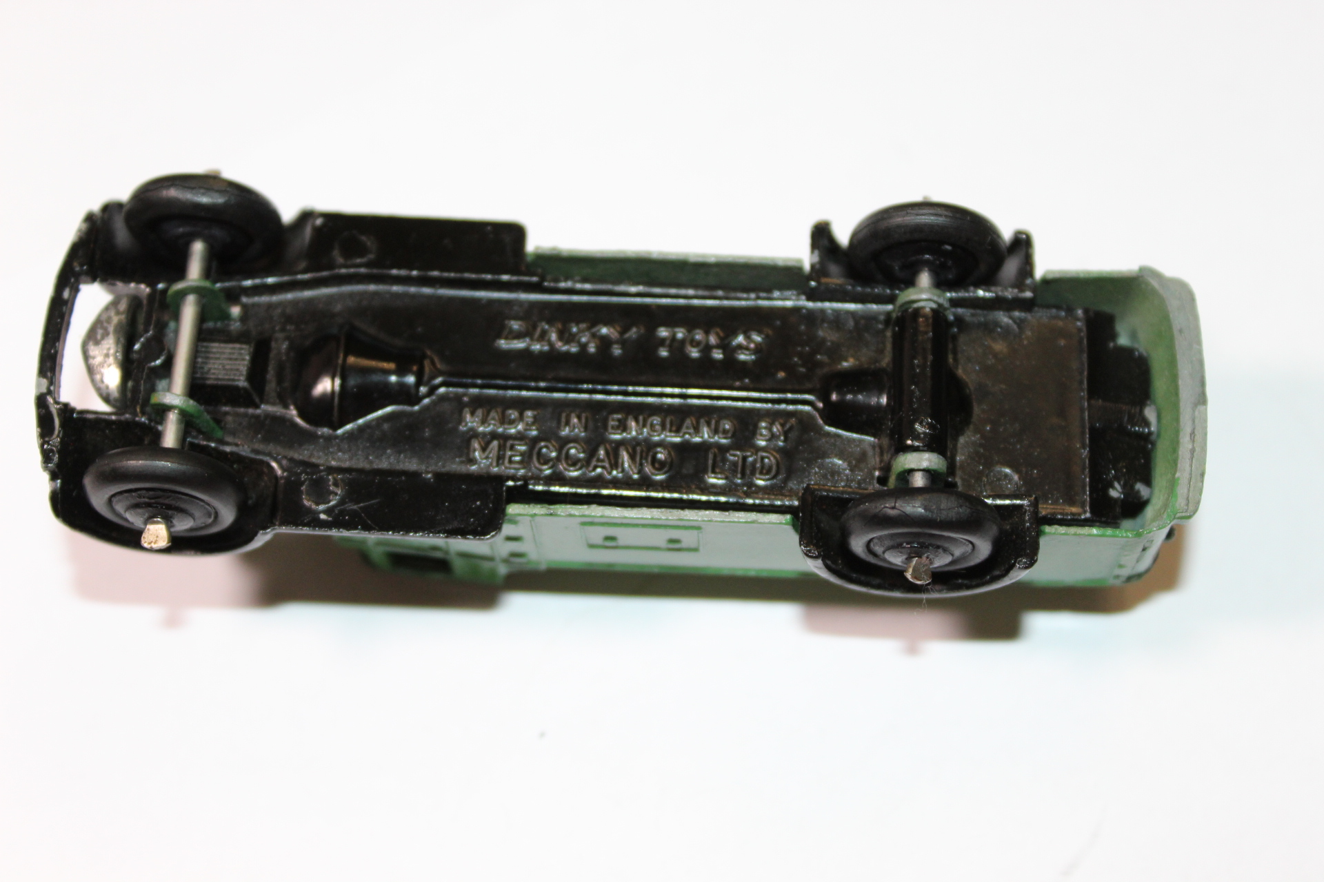 petrol tanker type 4 dinky toys 25d base