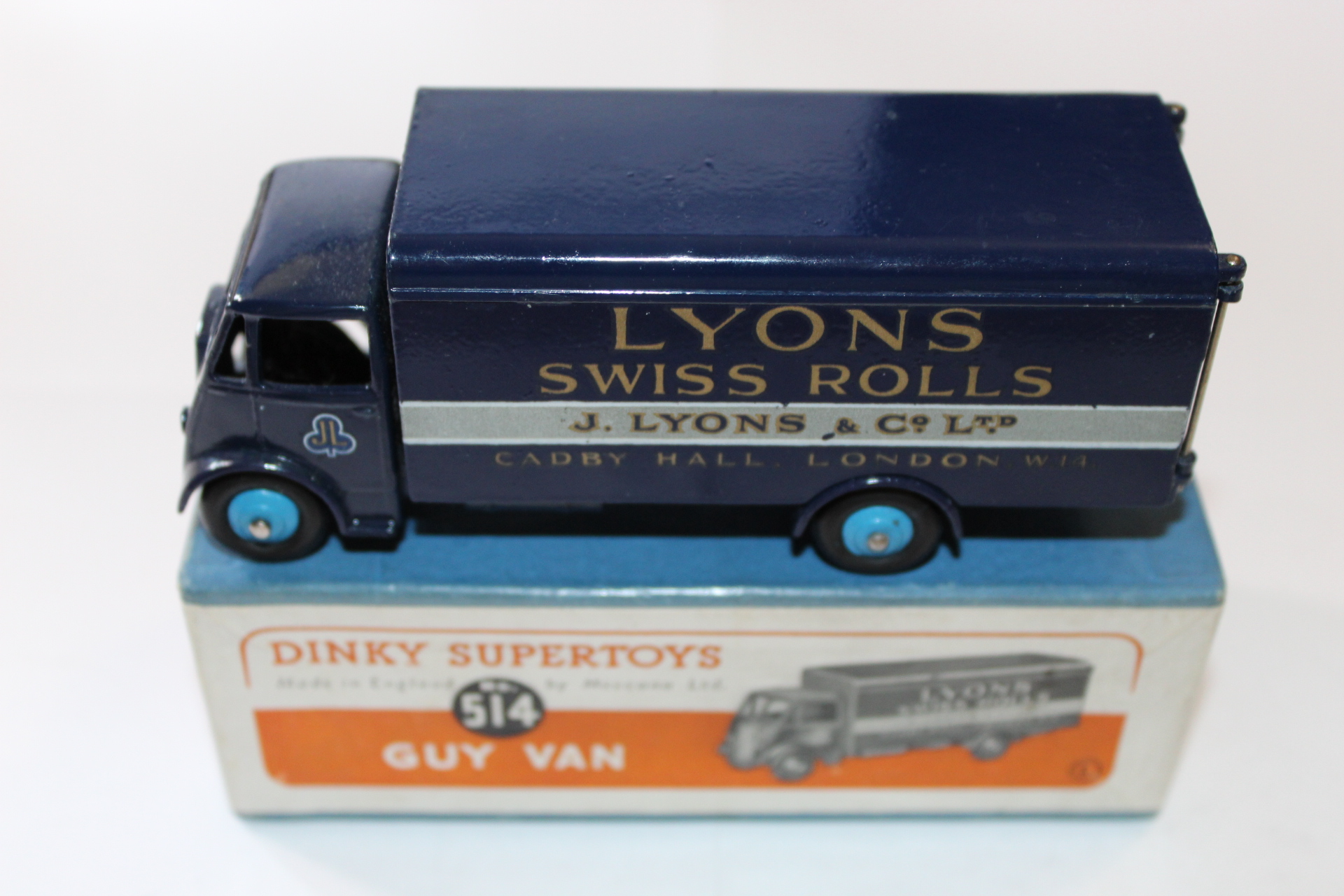 guy lyons van dinky toys 514