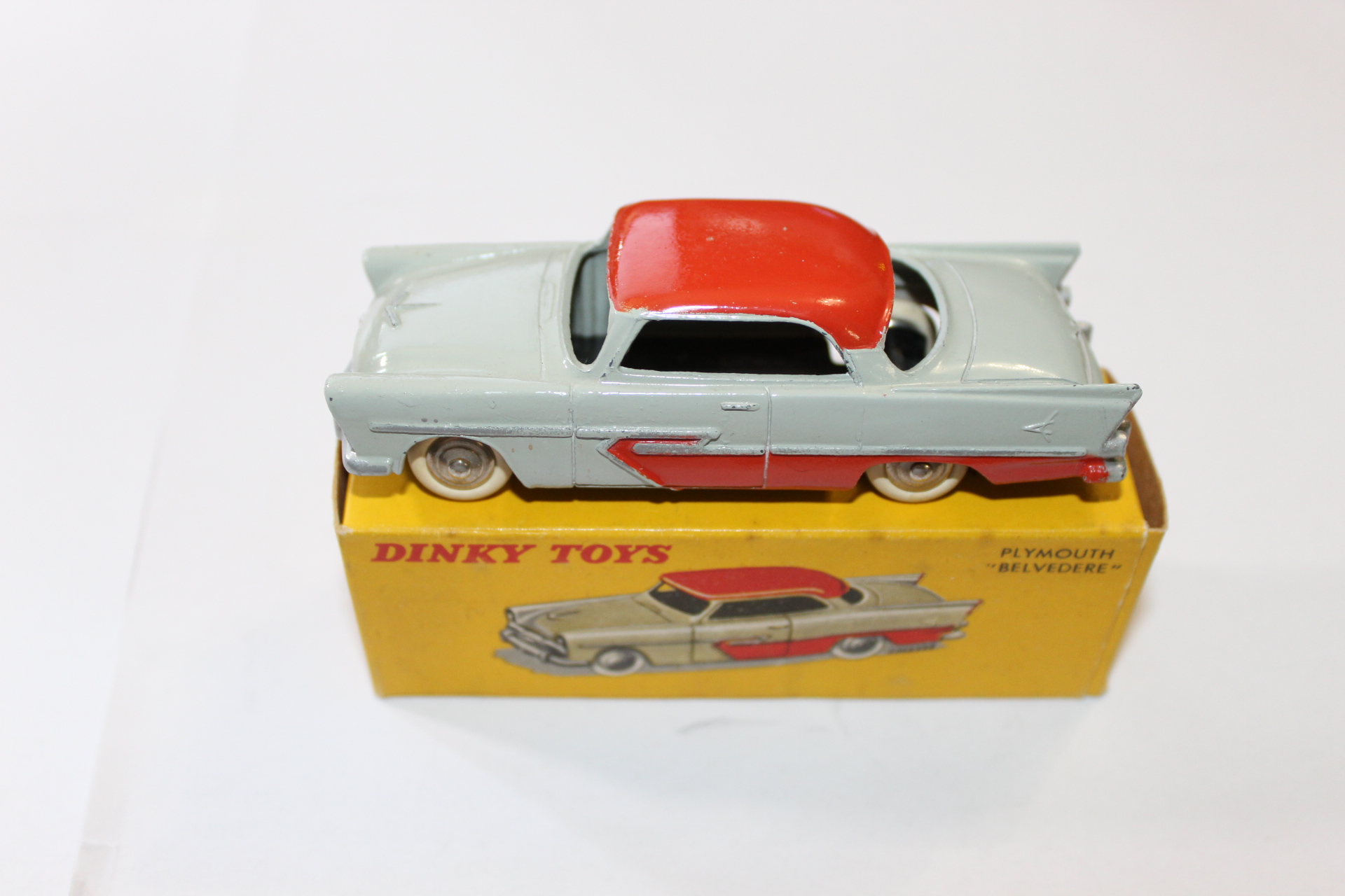 plymouth belvedere french dinky toys 24d