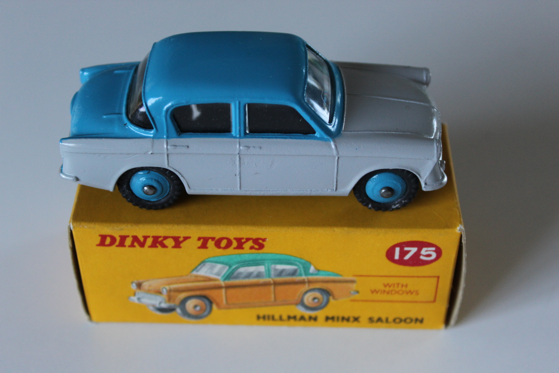 hillman minx dinky toys 175 side