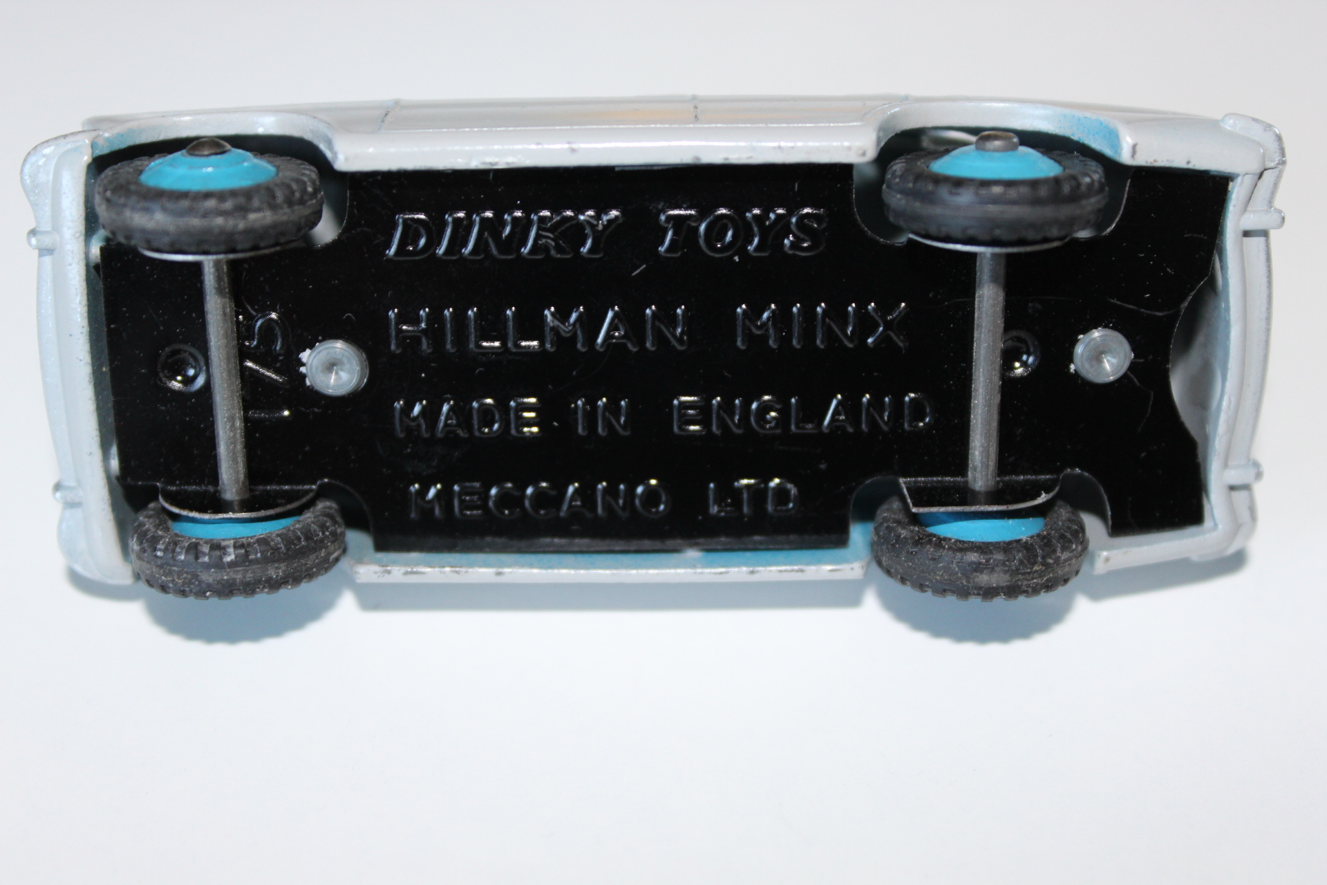hillman minx dinky toys 175 base