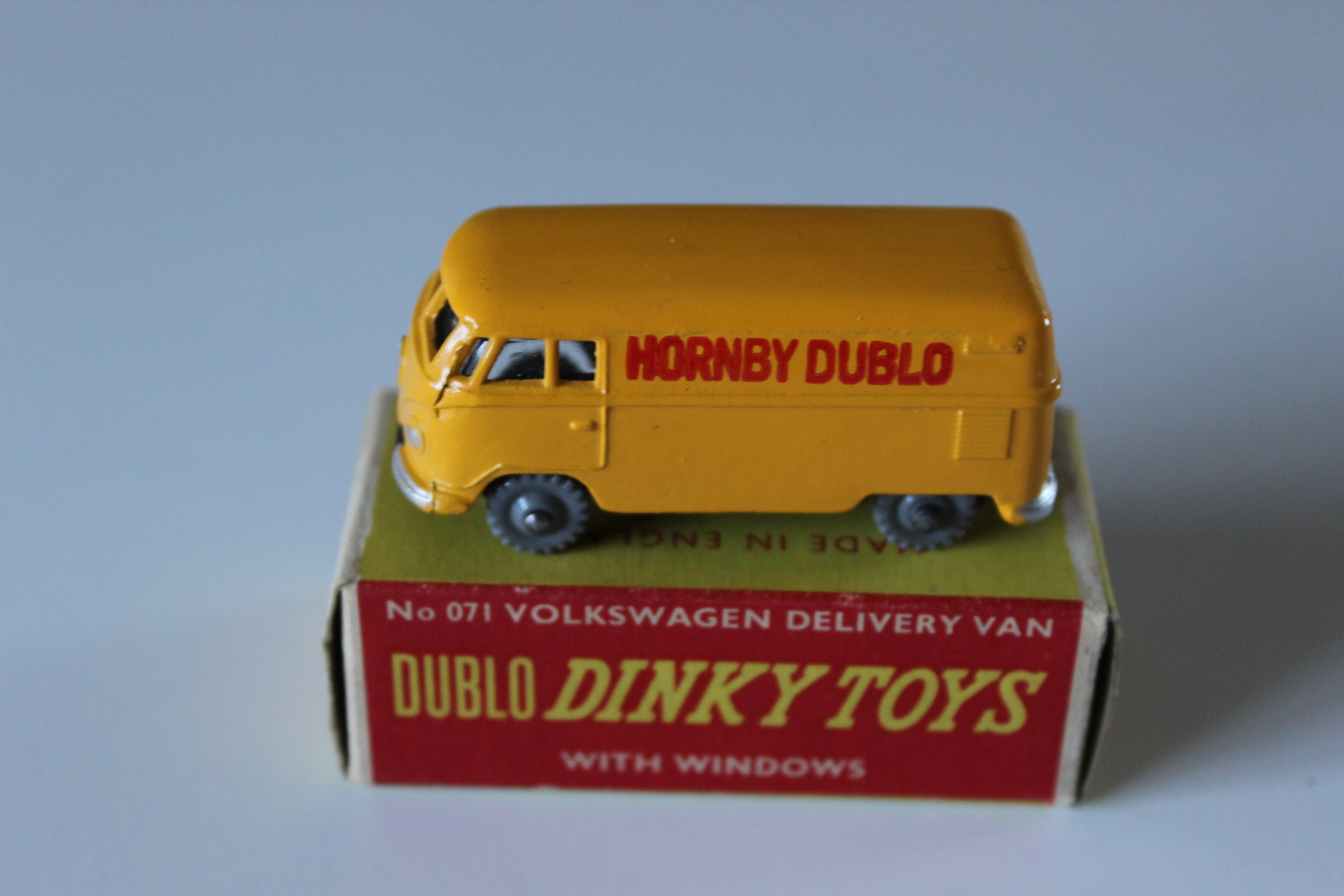 volkswagen delivery van dublo toys 071