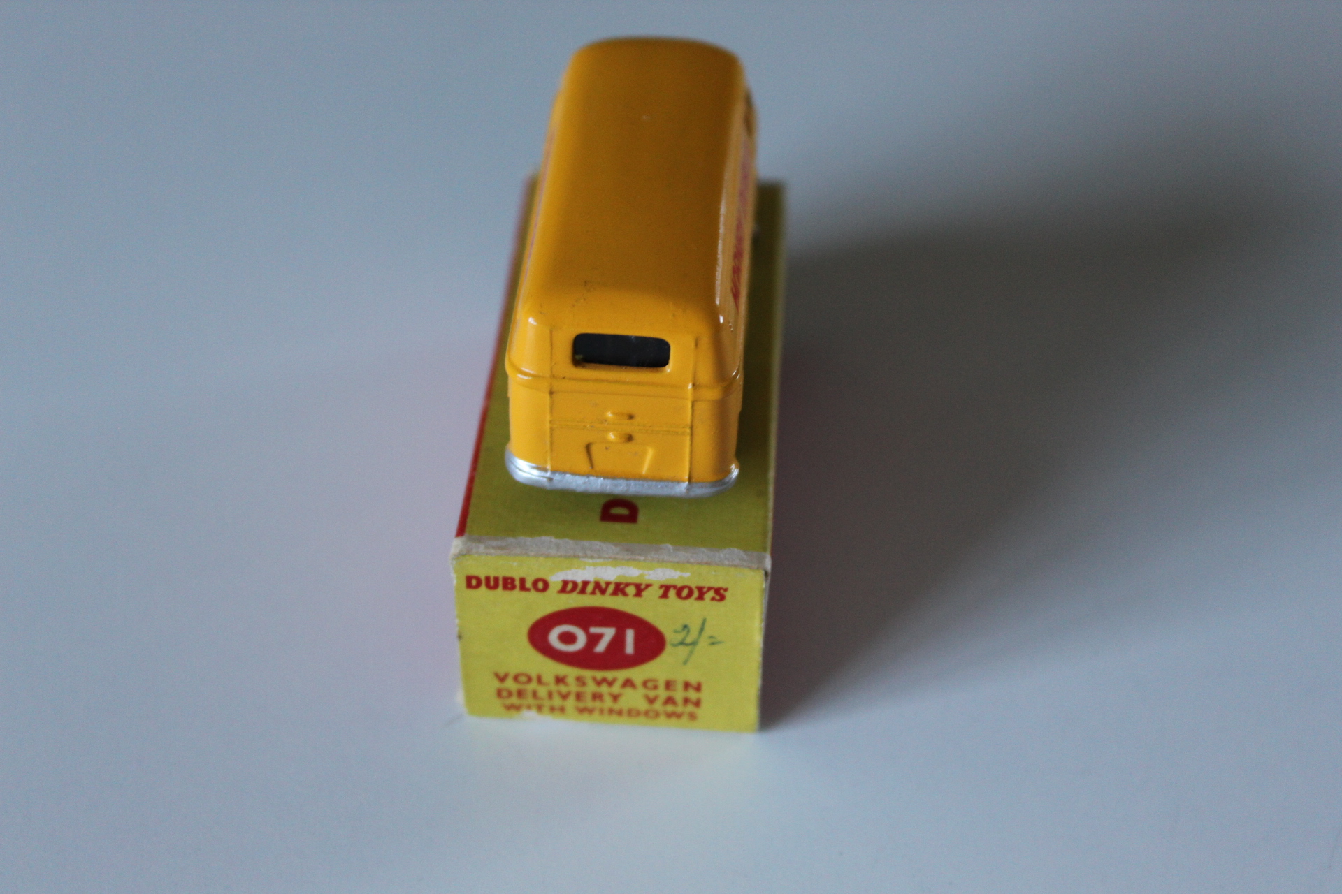 volkswagen delivery van dublo toys 071 back