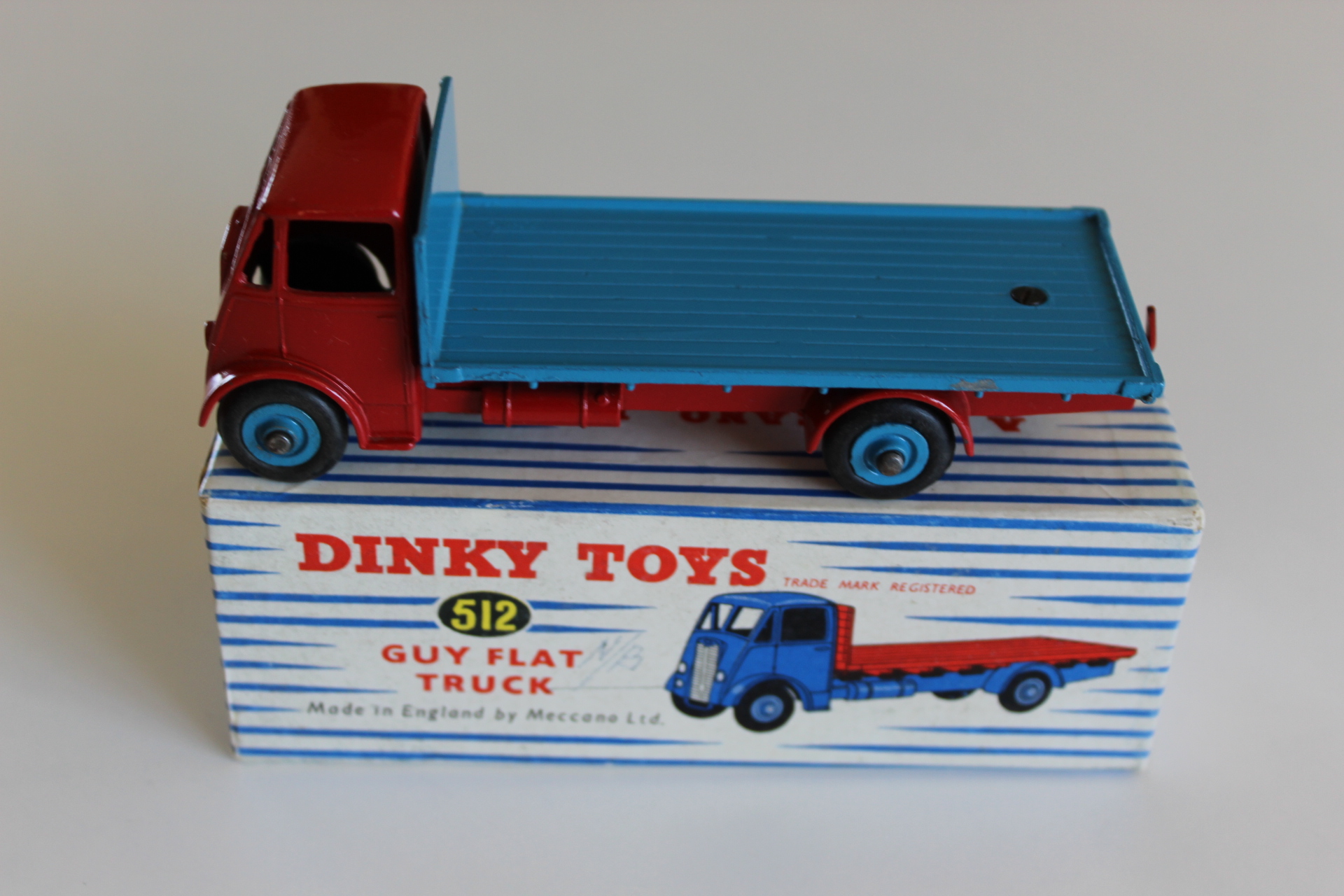 guy flat truck dinky toys 512