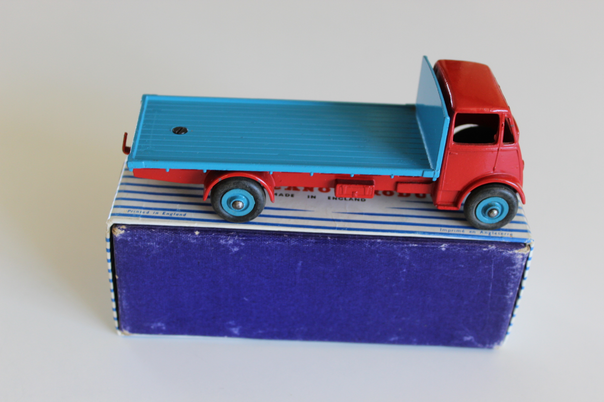 guy flat truck dinky toys 512 side