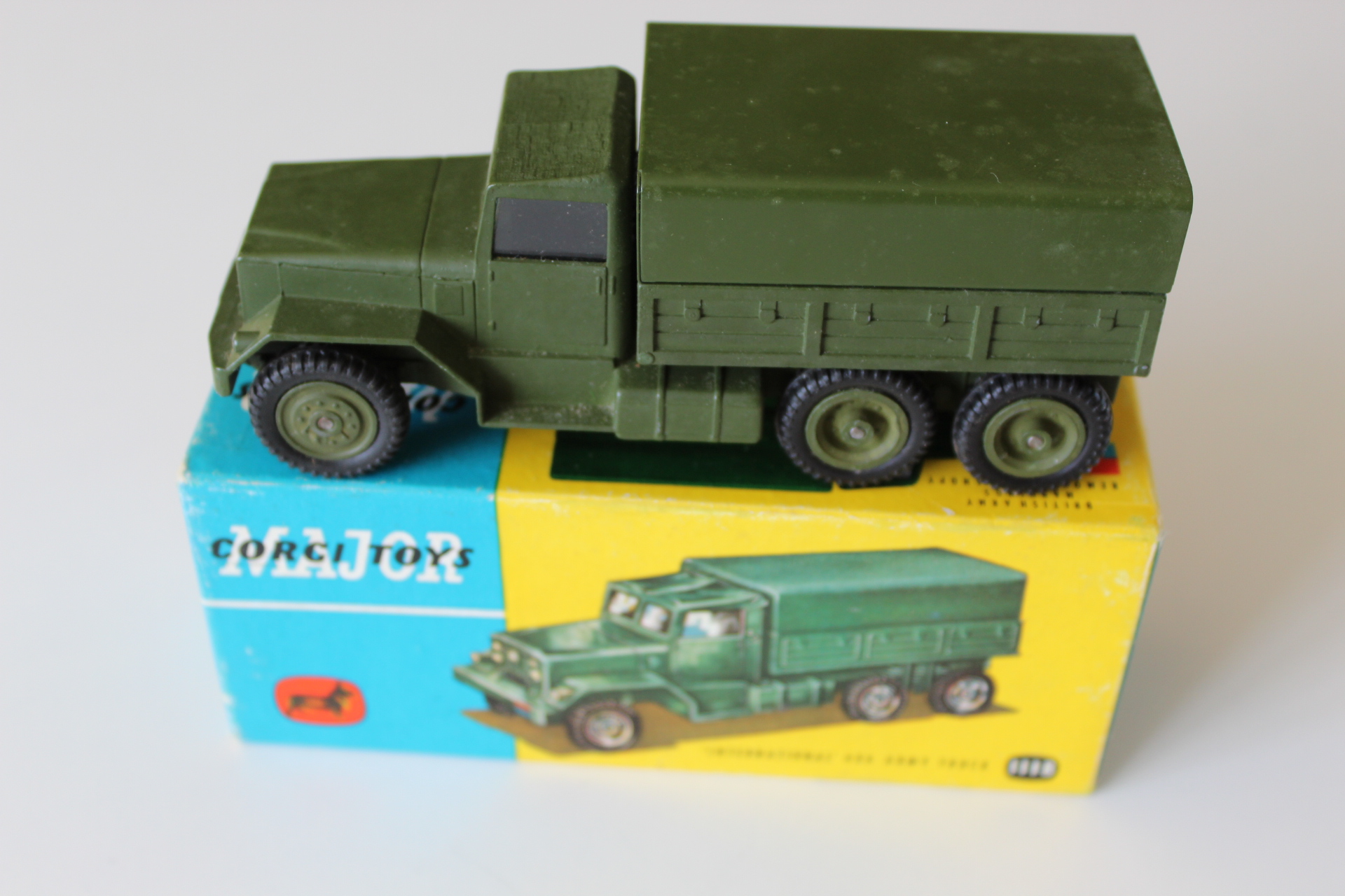 international 6x6 army truck corgi toys 1118