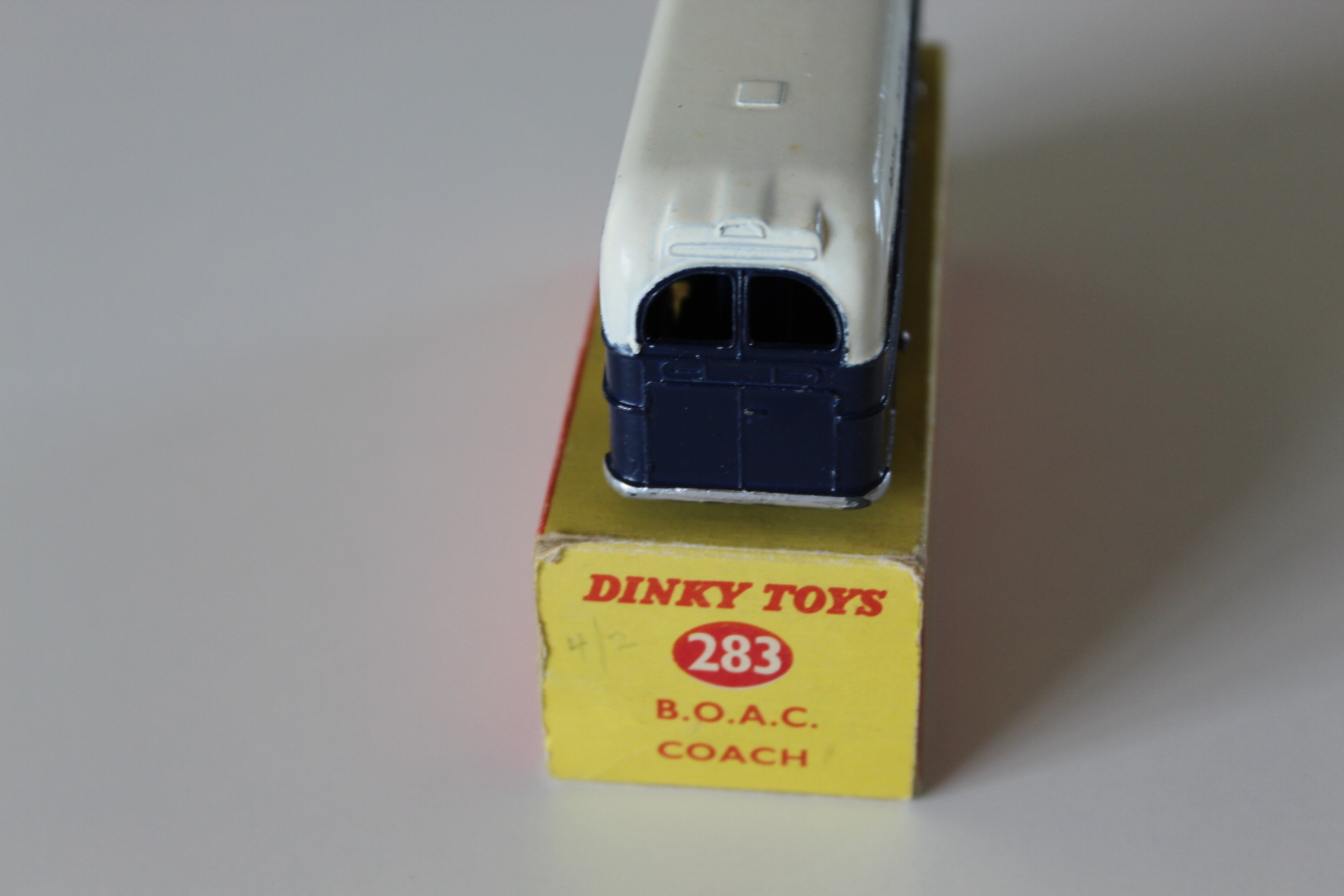 b.o.a.c. coach rare version dinky toys 283 back