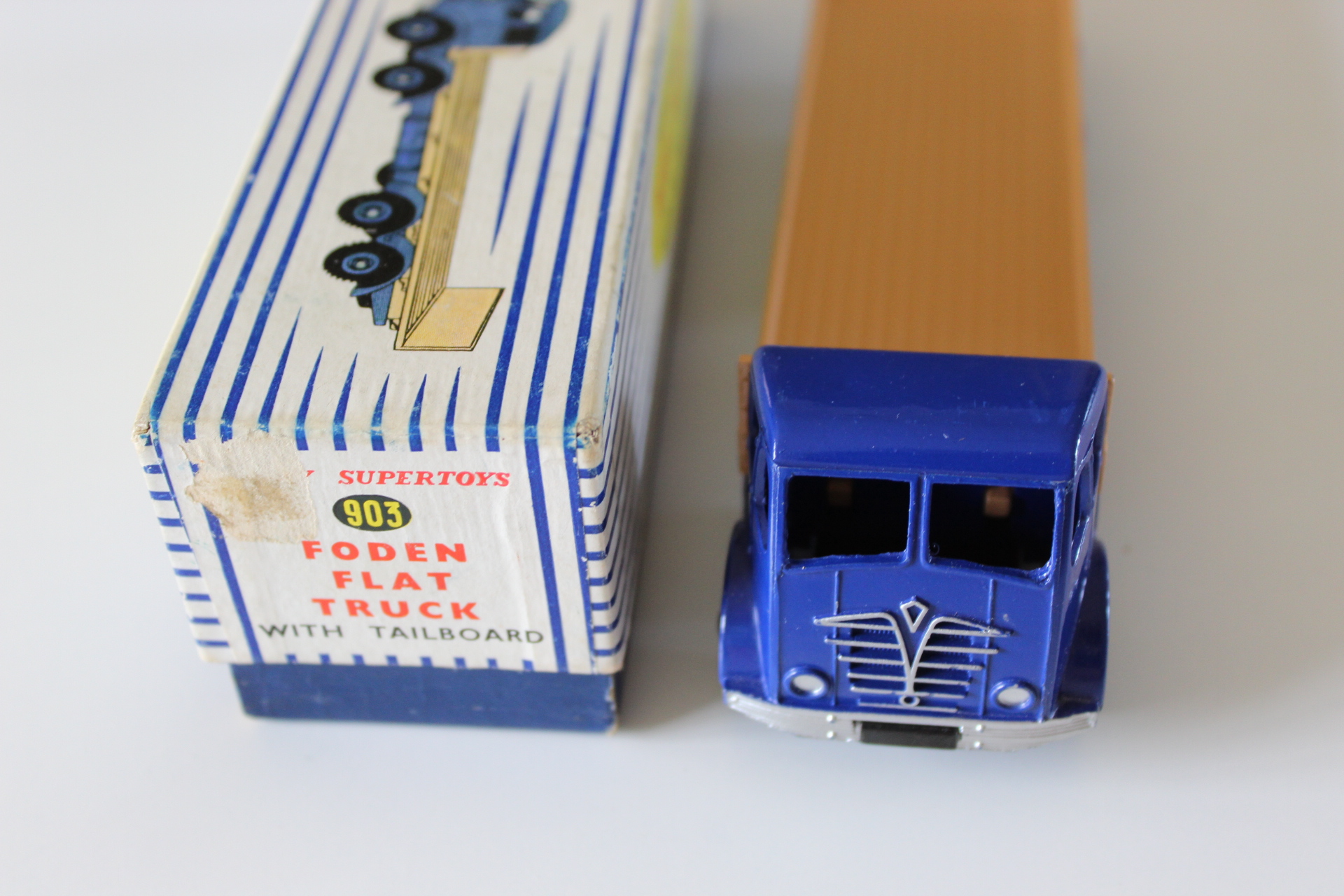foden 2nd cab tailboard dinky toys 903 front