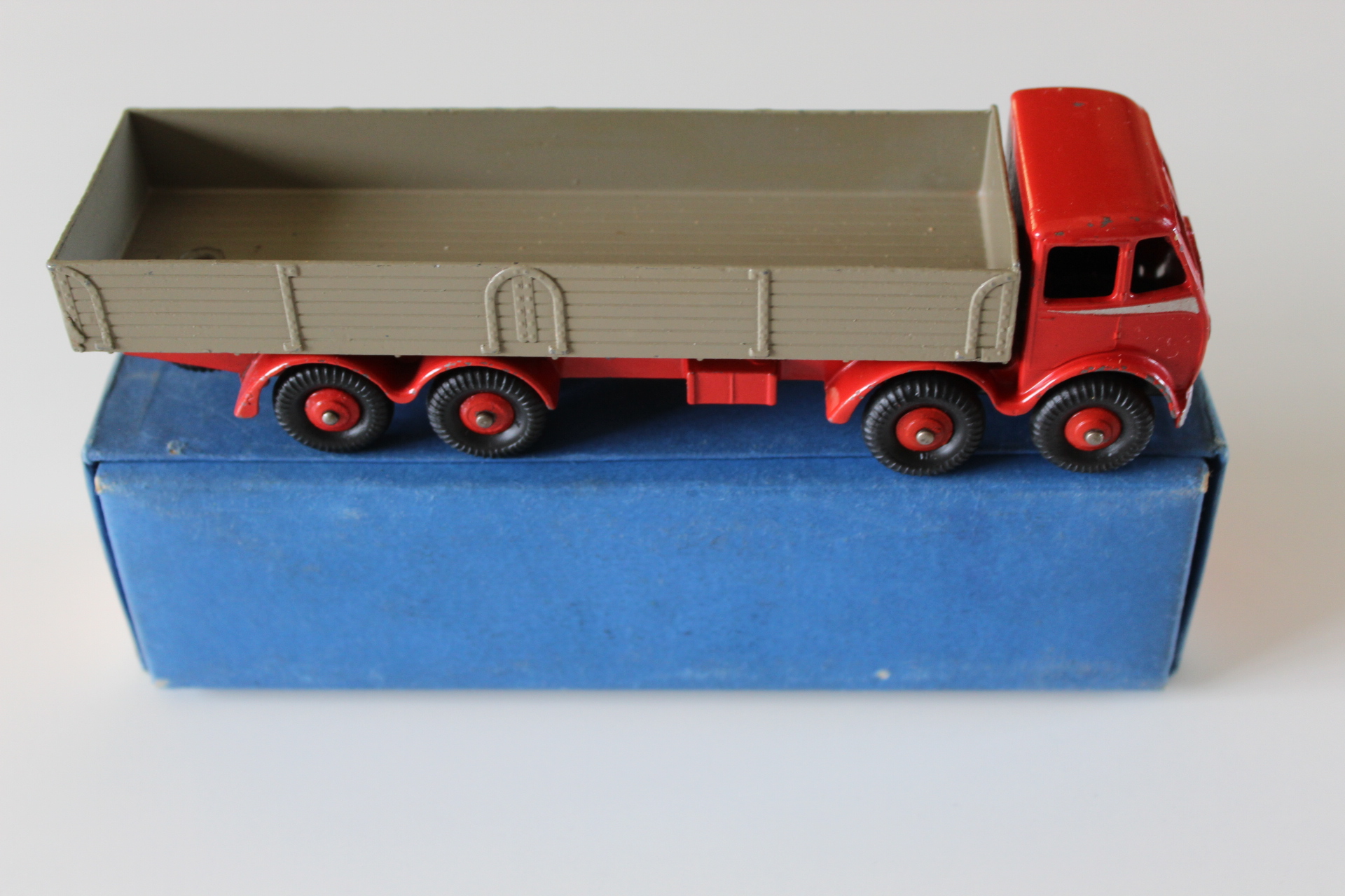 foden 1st cab wagon dinky toys 501 side