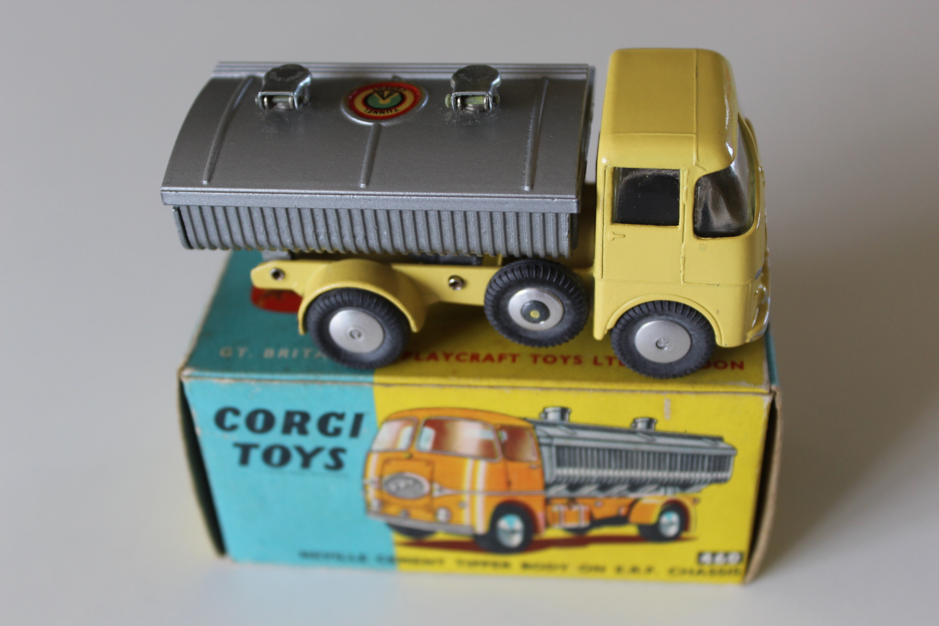 neville cement tipper body on e.r.f. chassis corgi toys 460 side