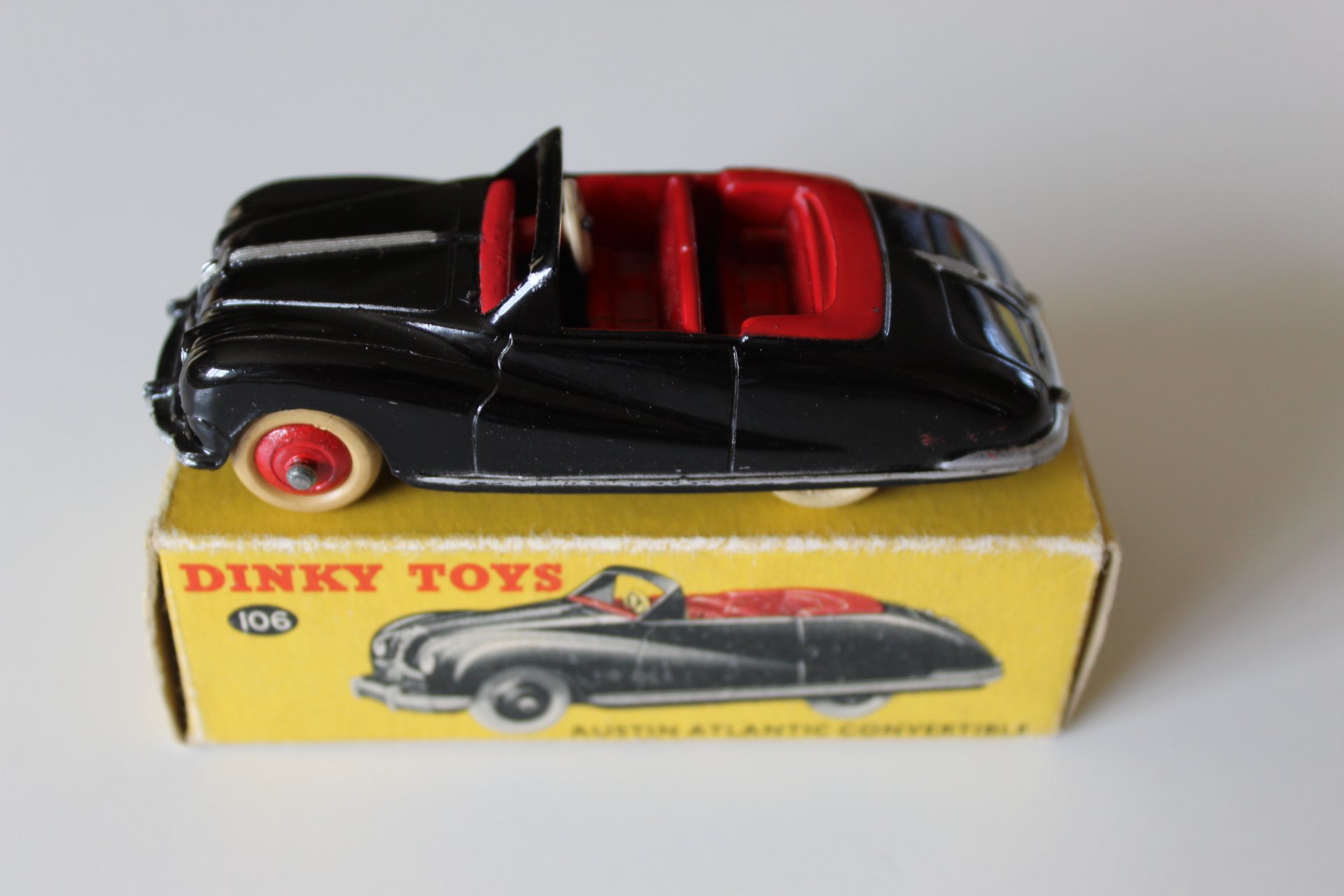 austin atlantic dinky toys 106