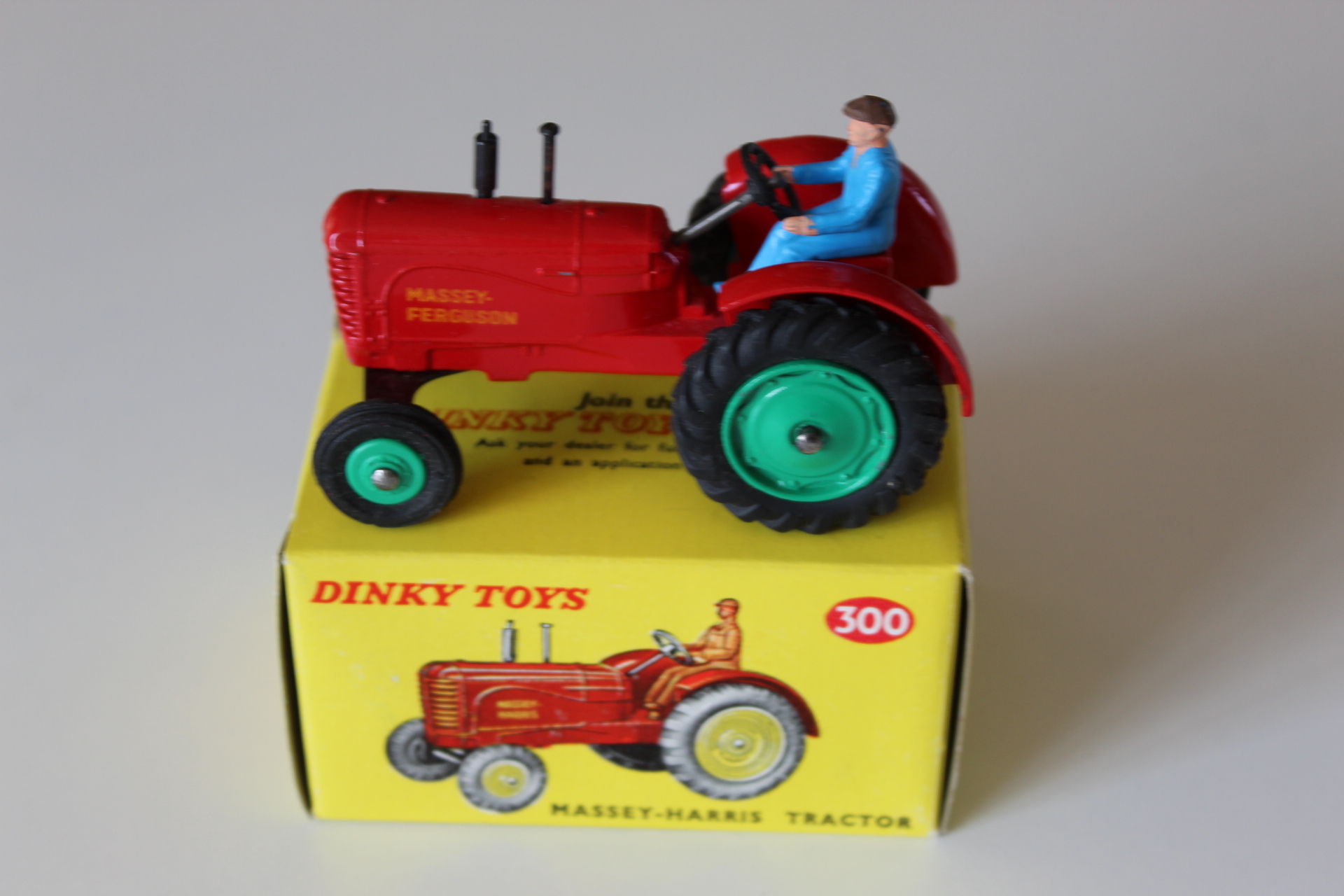 massey ferguson tractor dinky toys 300 side