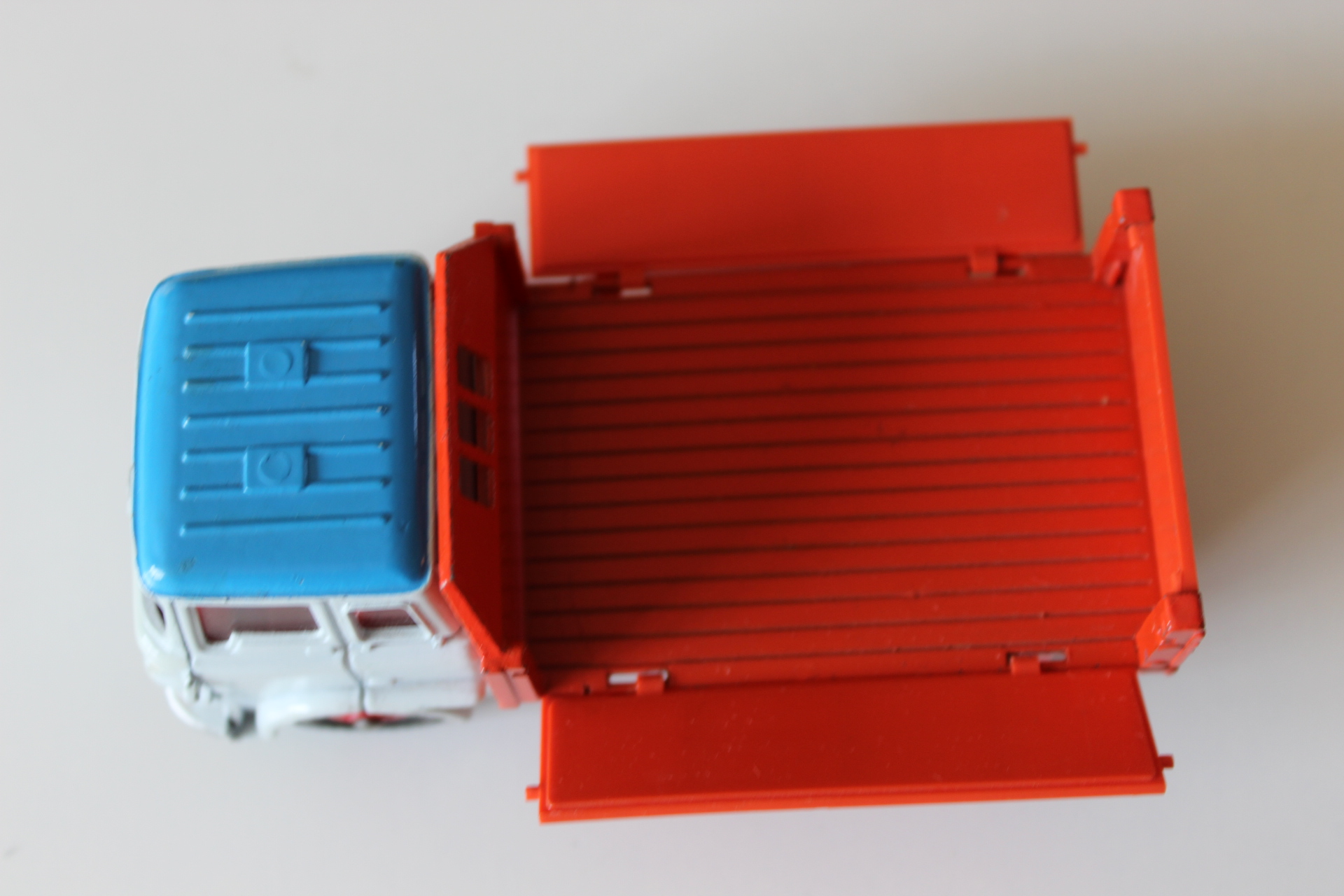 bedford tk tipper dinky toys 435 top