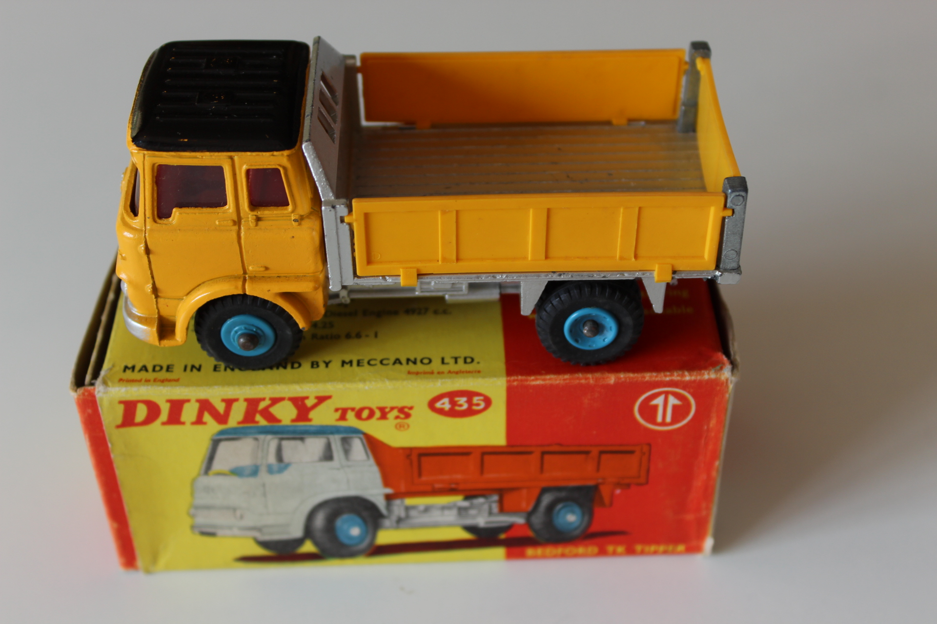 bedford tk tipper dinky toys 435