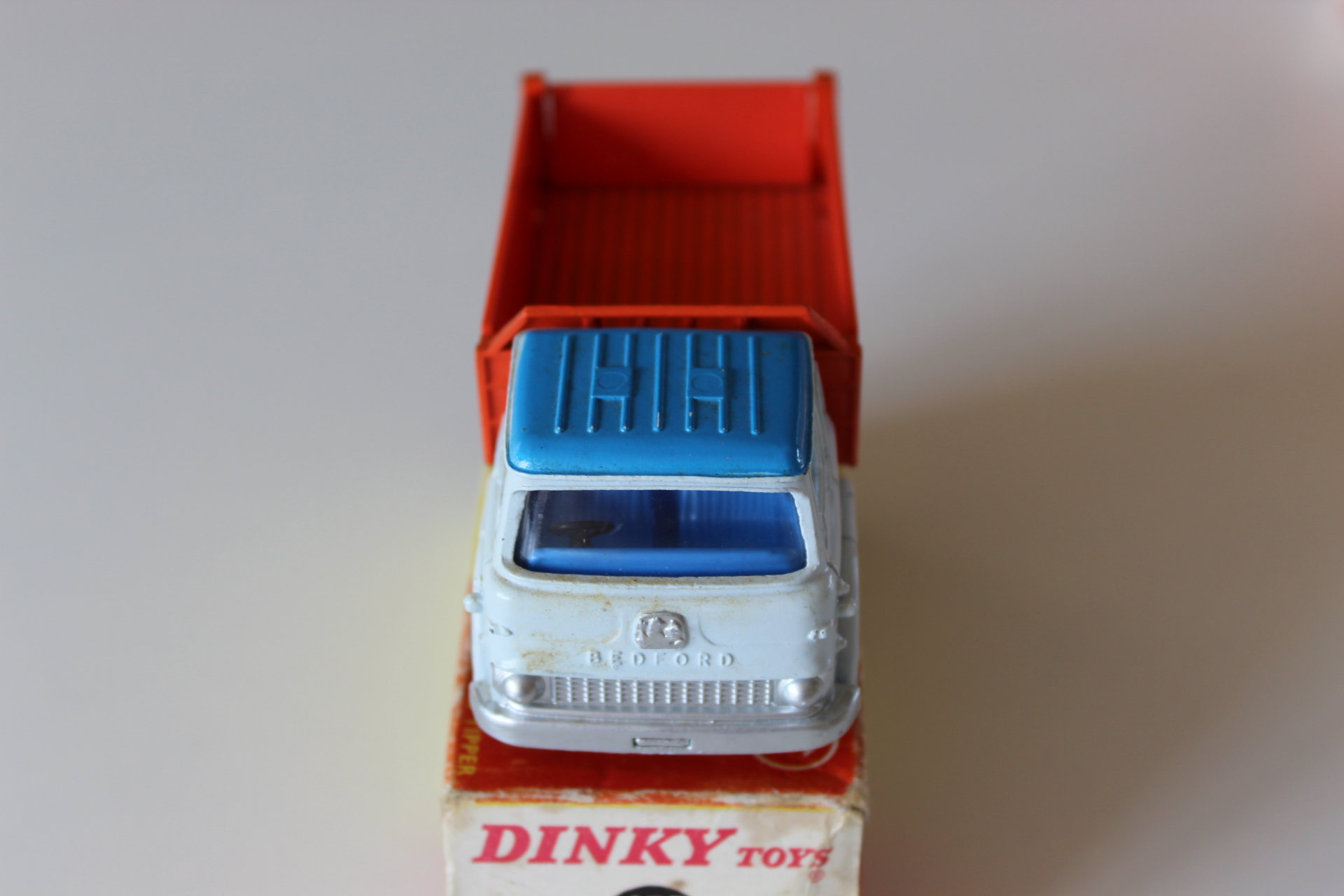 bedford tk tipper dinky toys 435 front